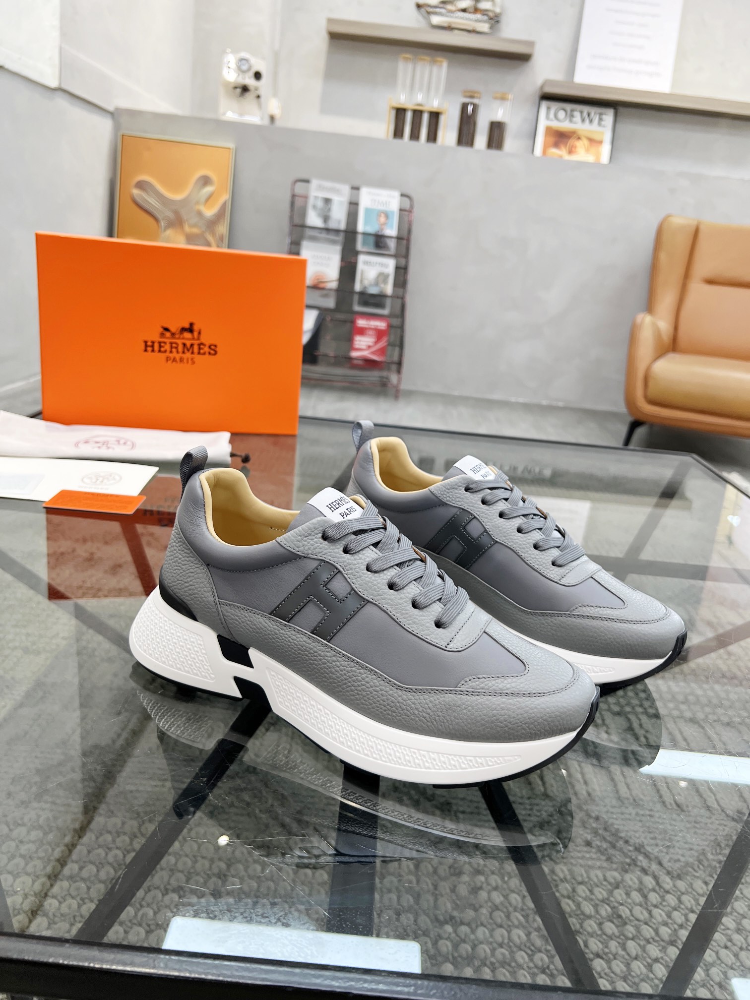 HERMES 00729