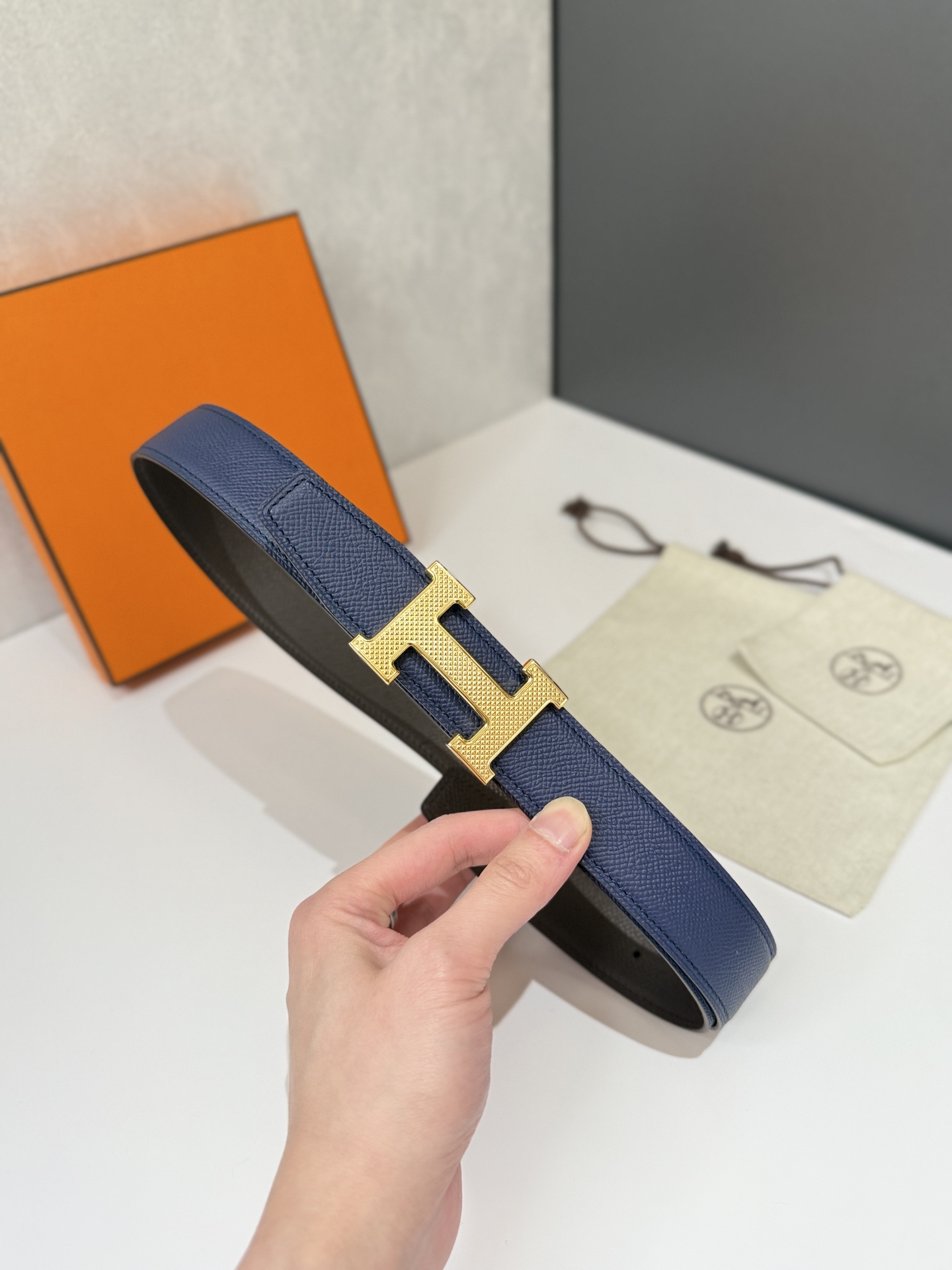 HERMES 00816