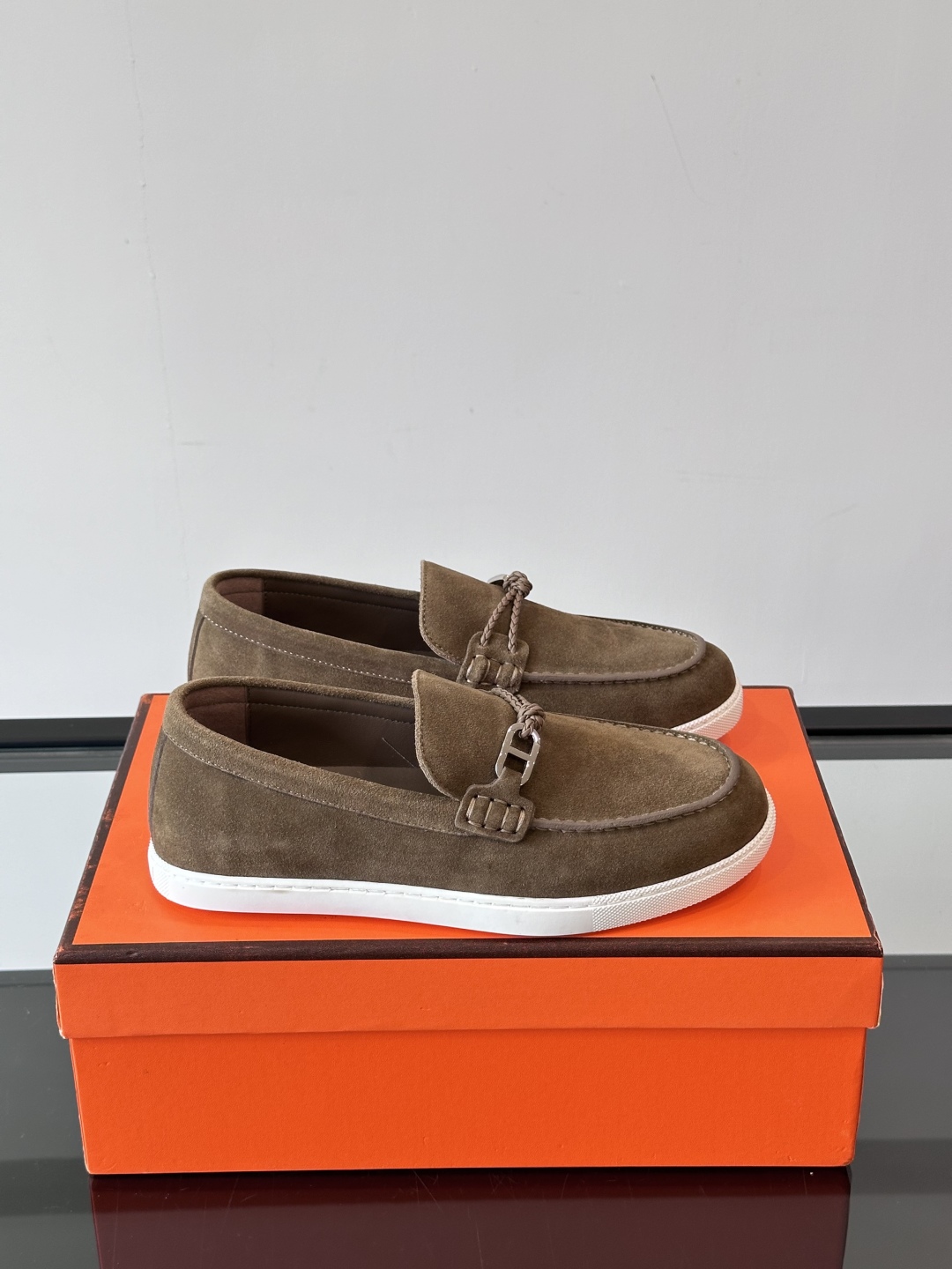 HERMES 00819