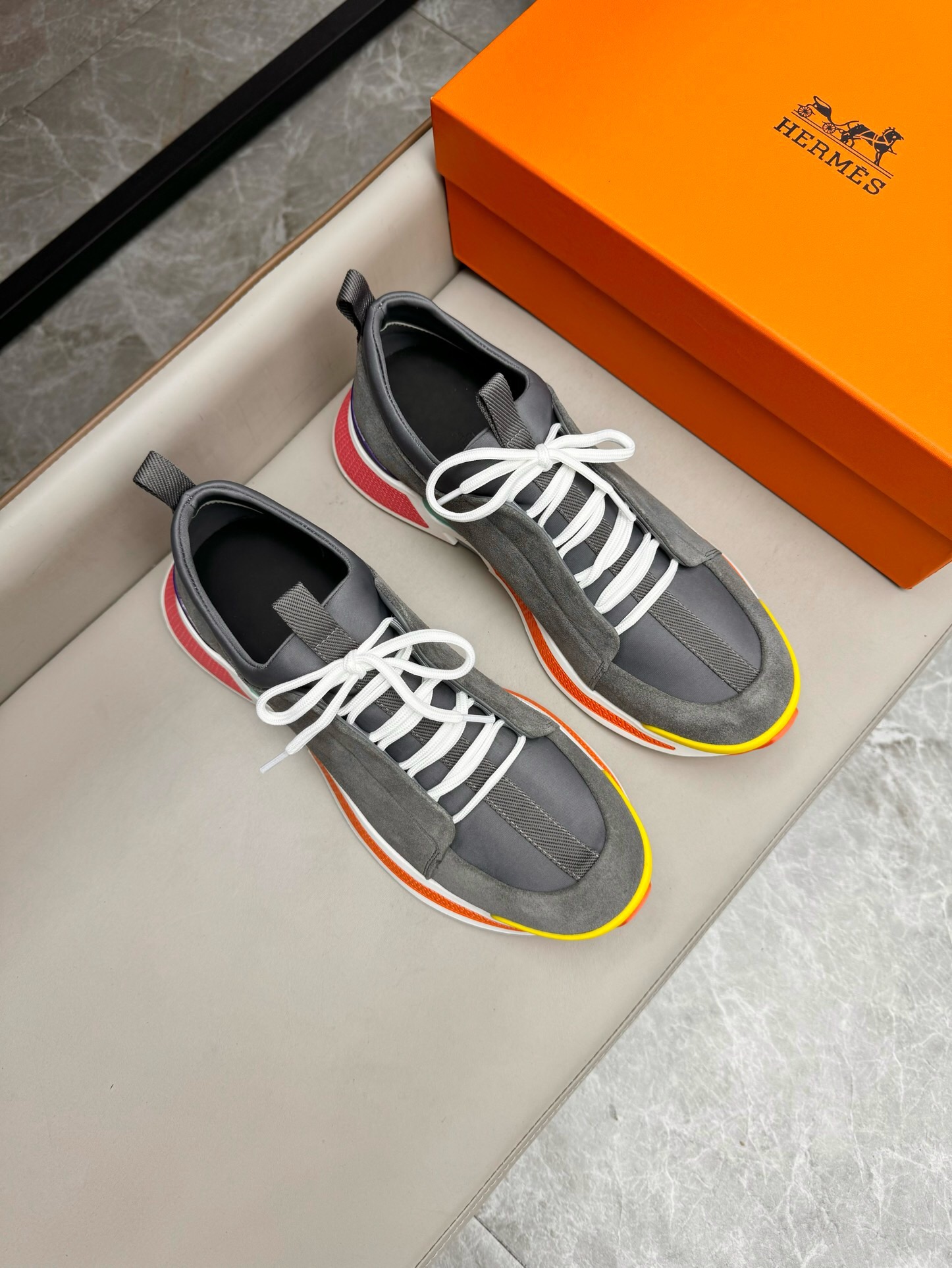 HERMES 00829