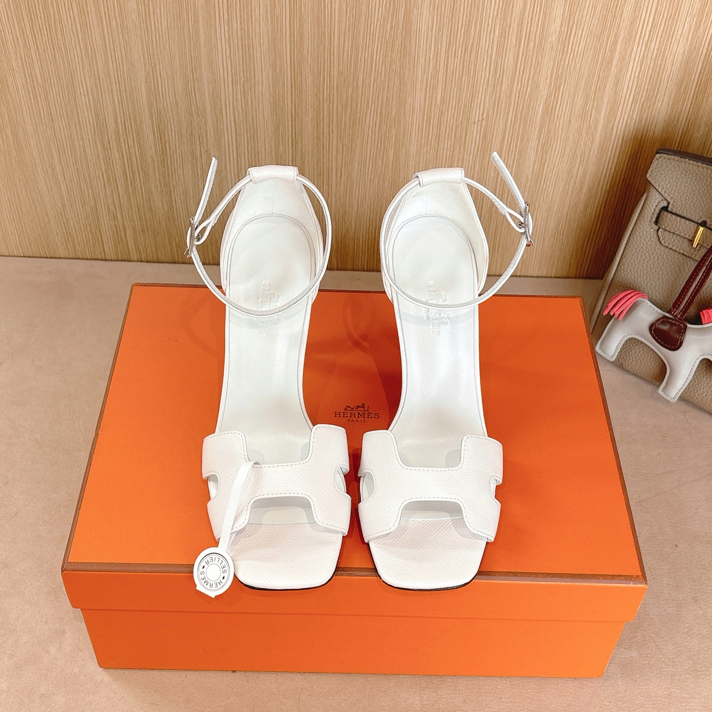 HERMES 00899