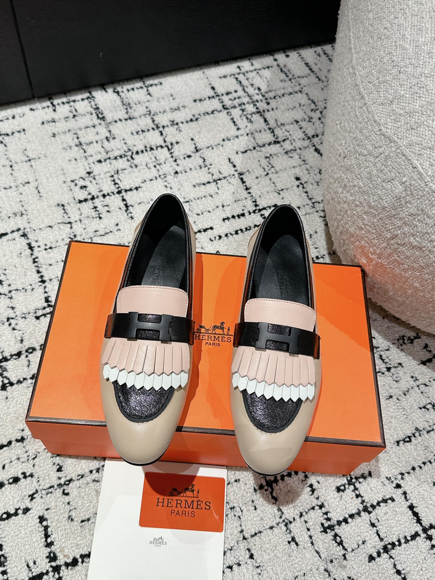 HERMES 00899
