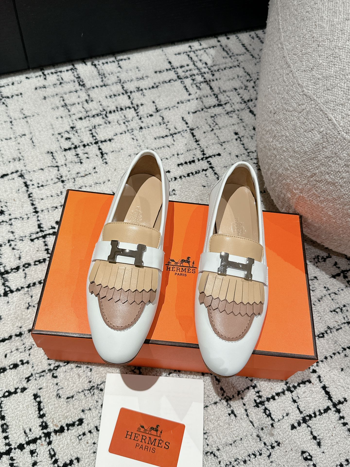 HERMES 00909