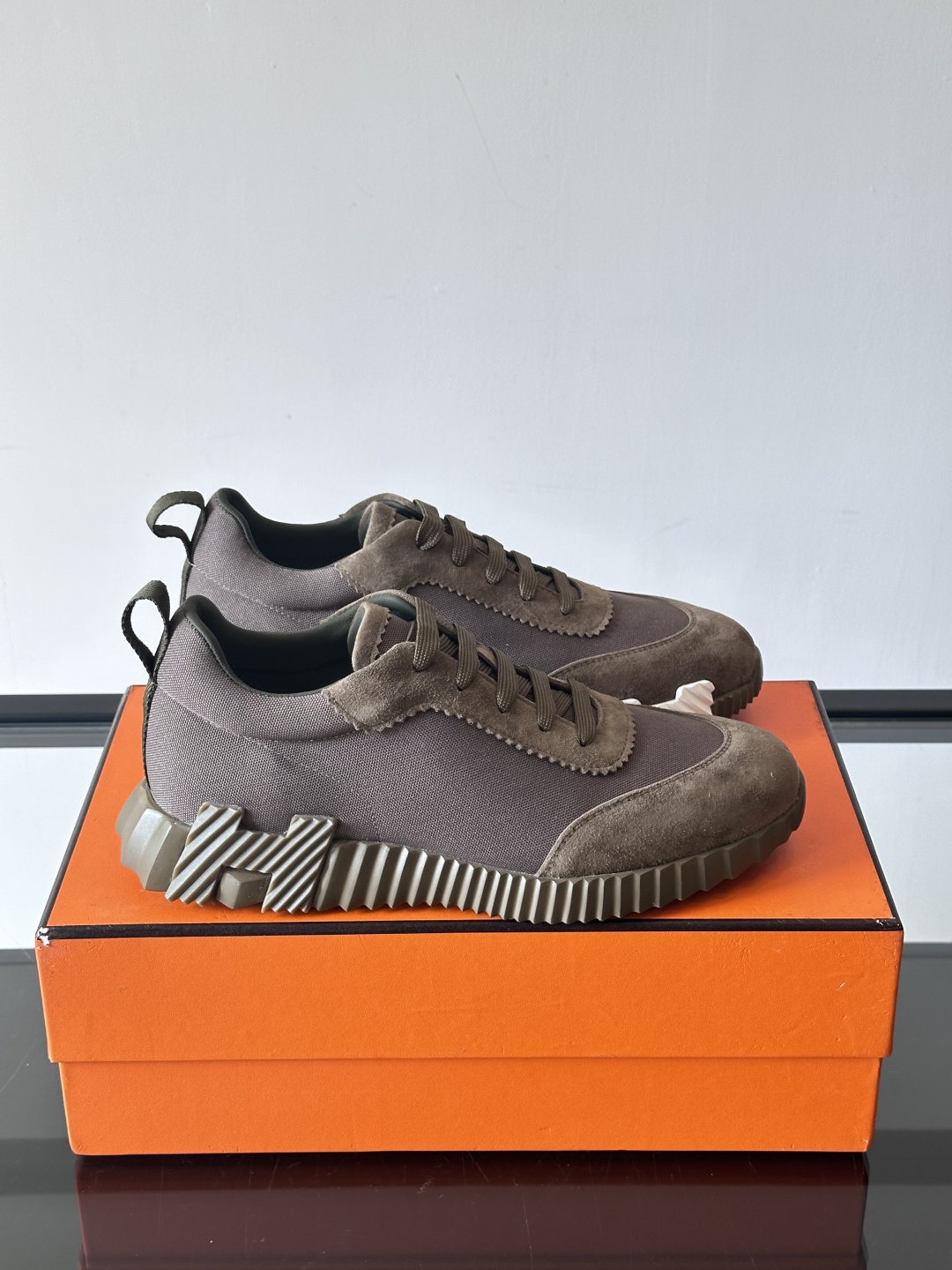 HERMES 00929