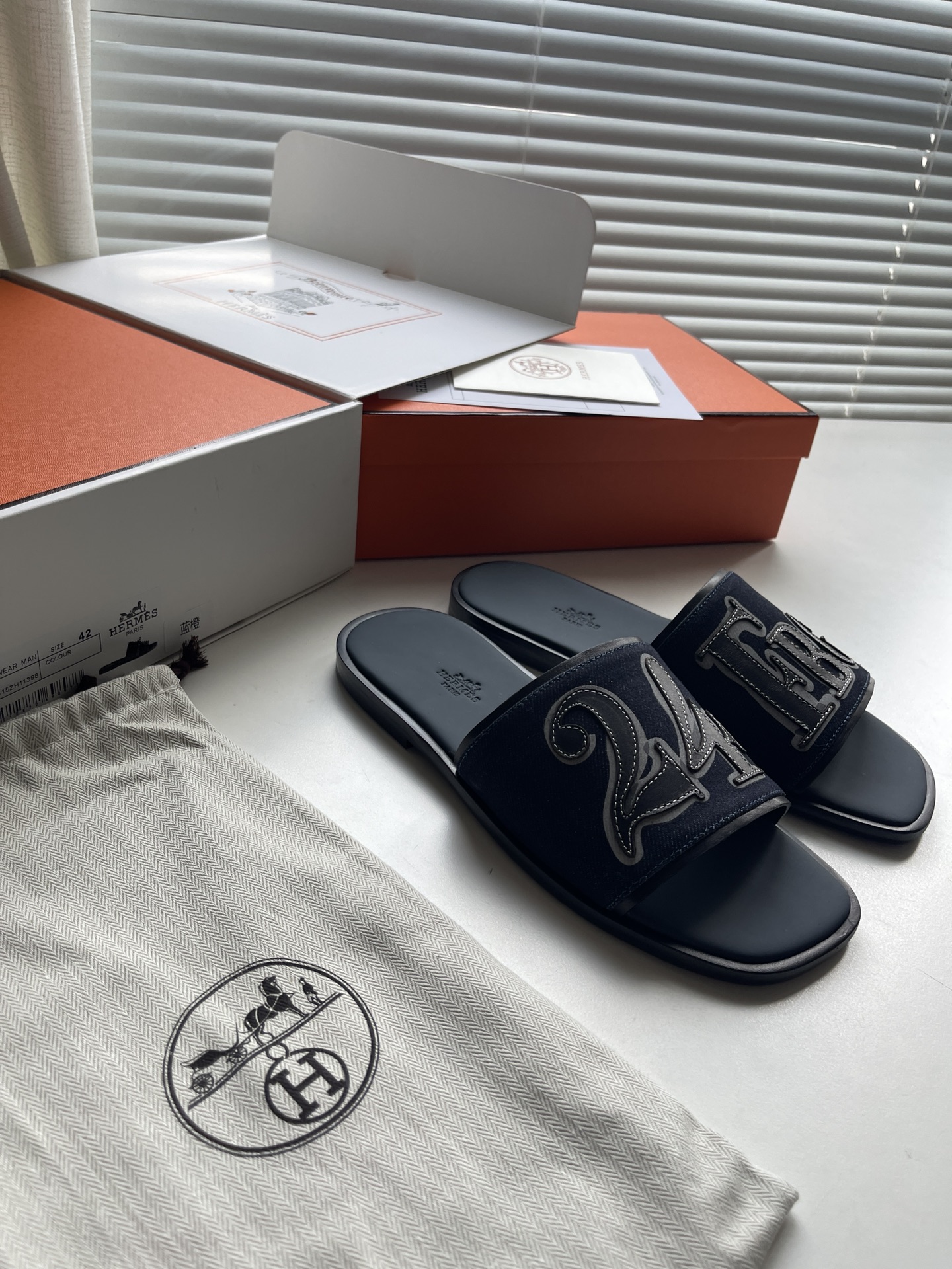 HERMES 00939