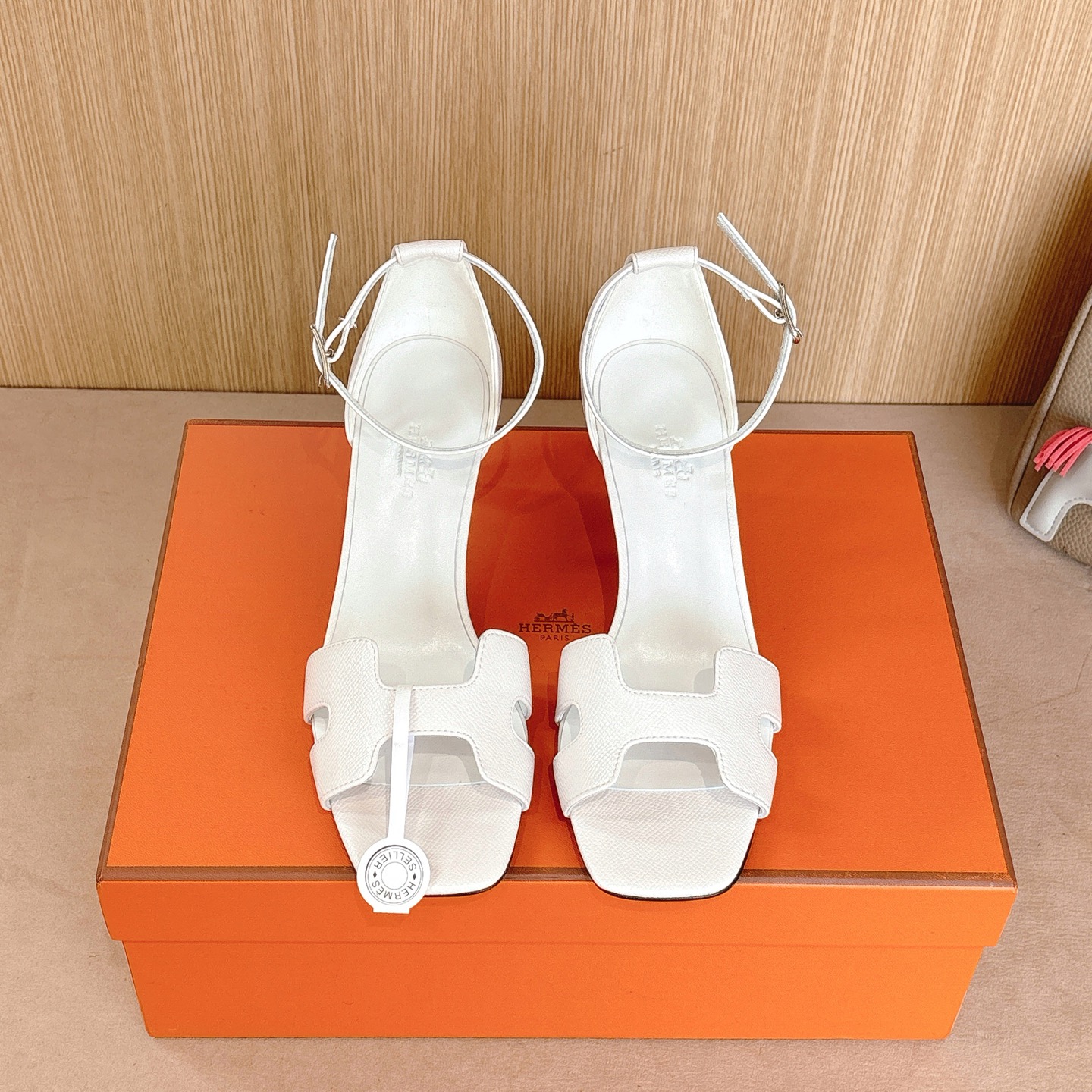 HERMES 01019