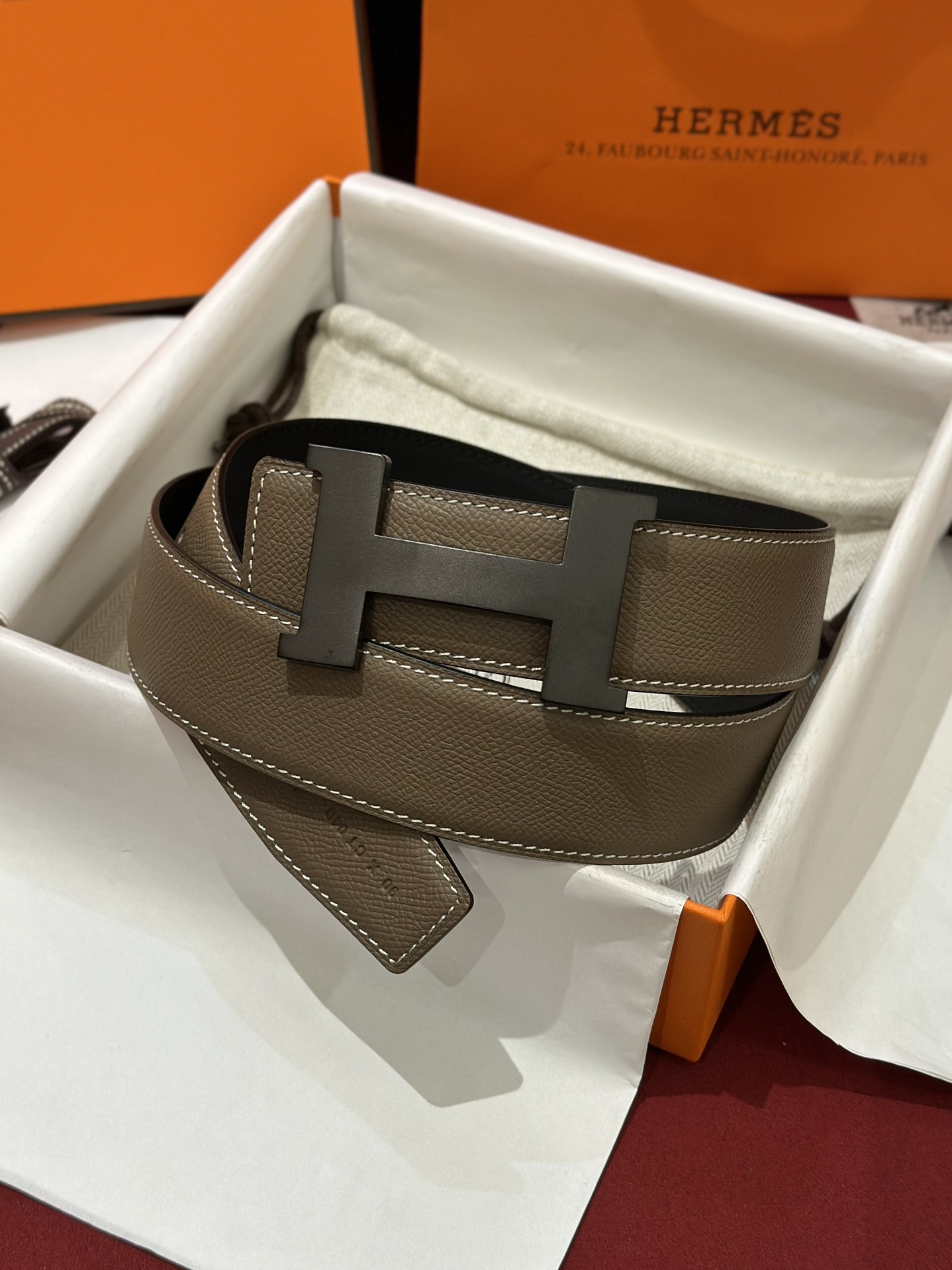 Hermes  01056