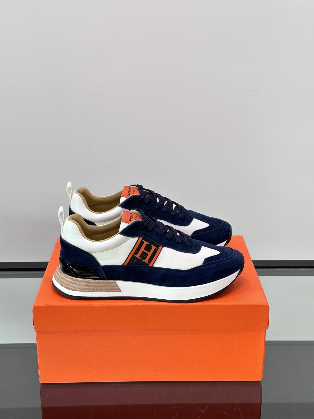 HERMES 01069