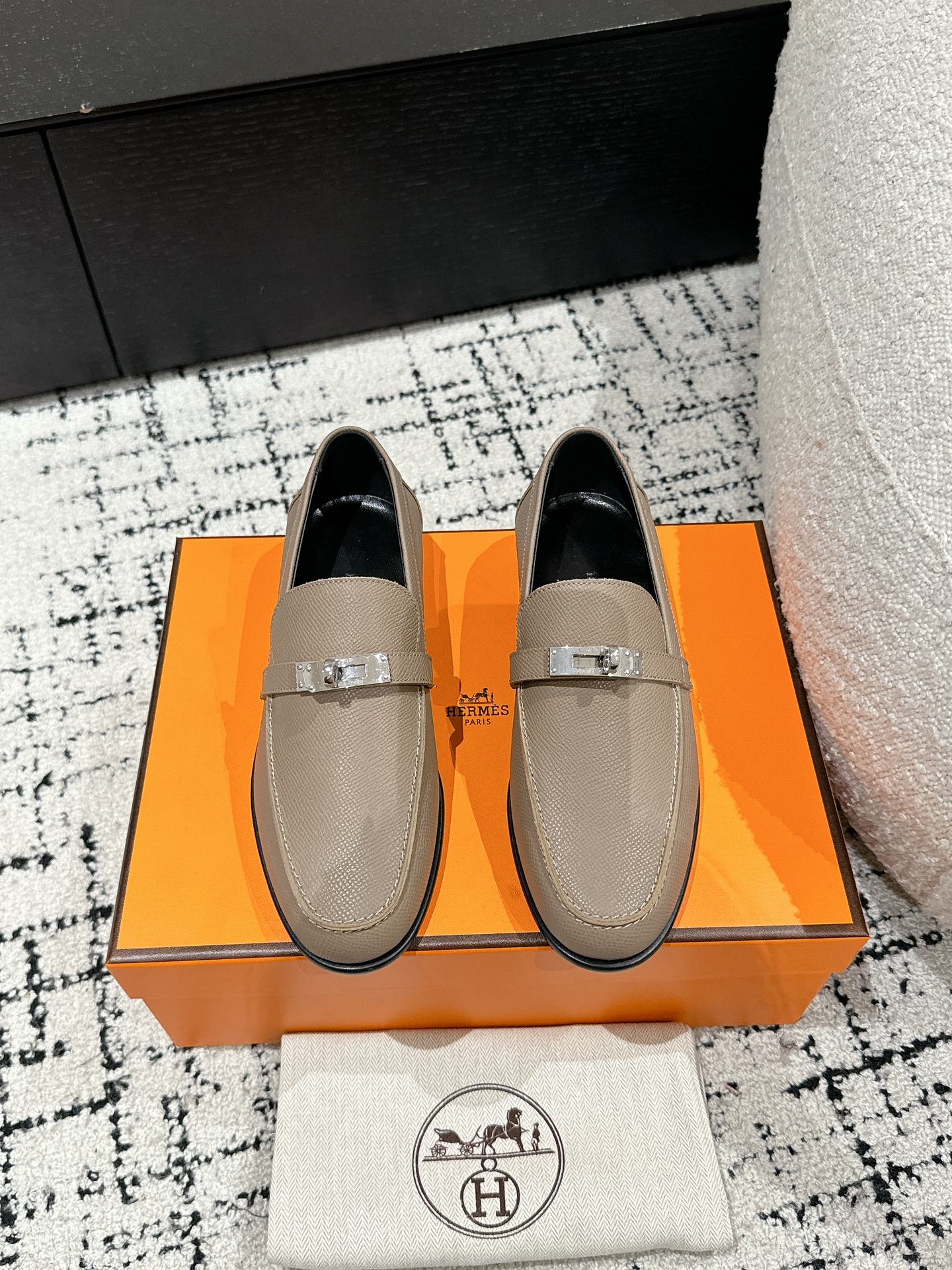 HERMES 01099