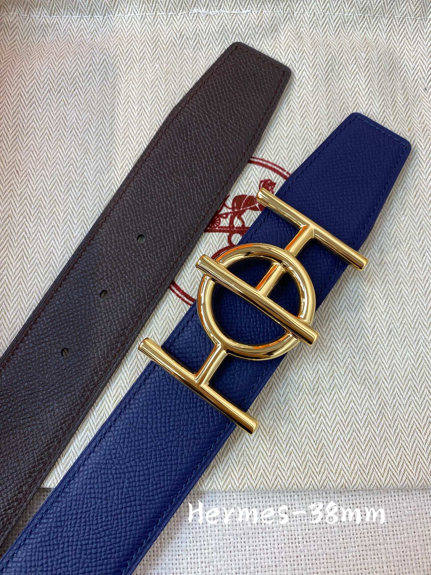 Hermes  01256