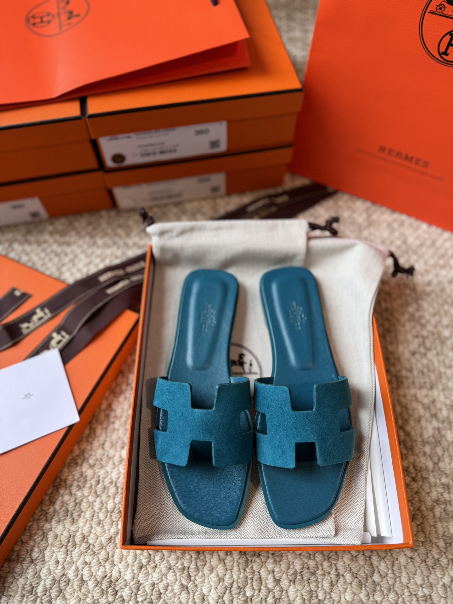 HERMES 01429