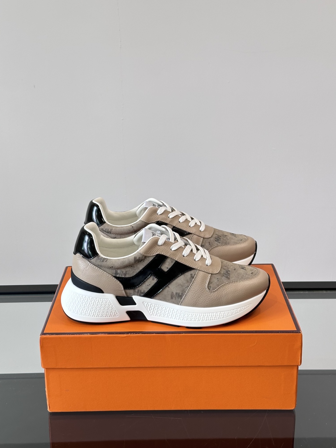 HERMES  01709