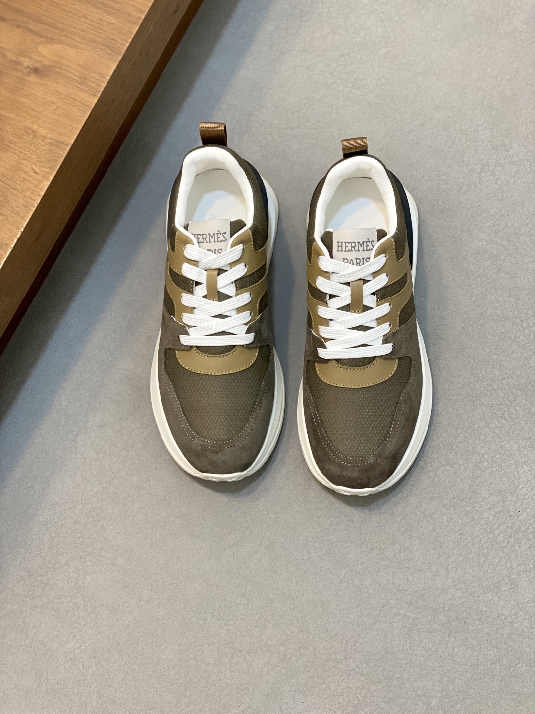 HERMES 01739