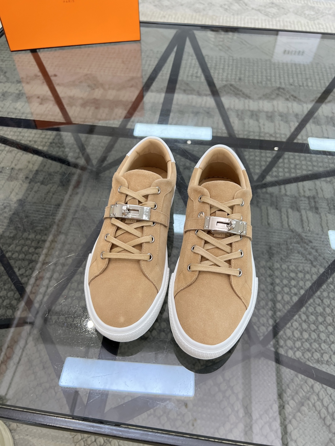 HERMES  01759