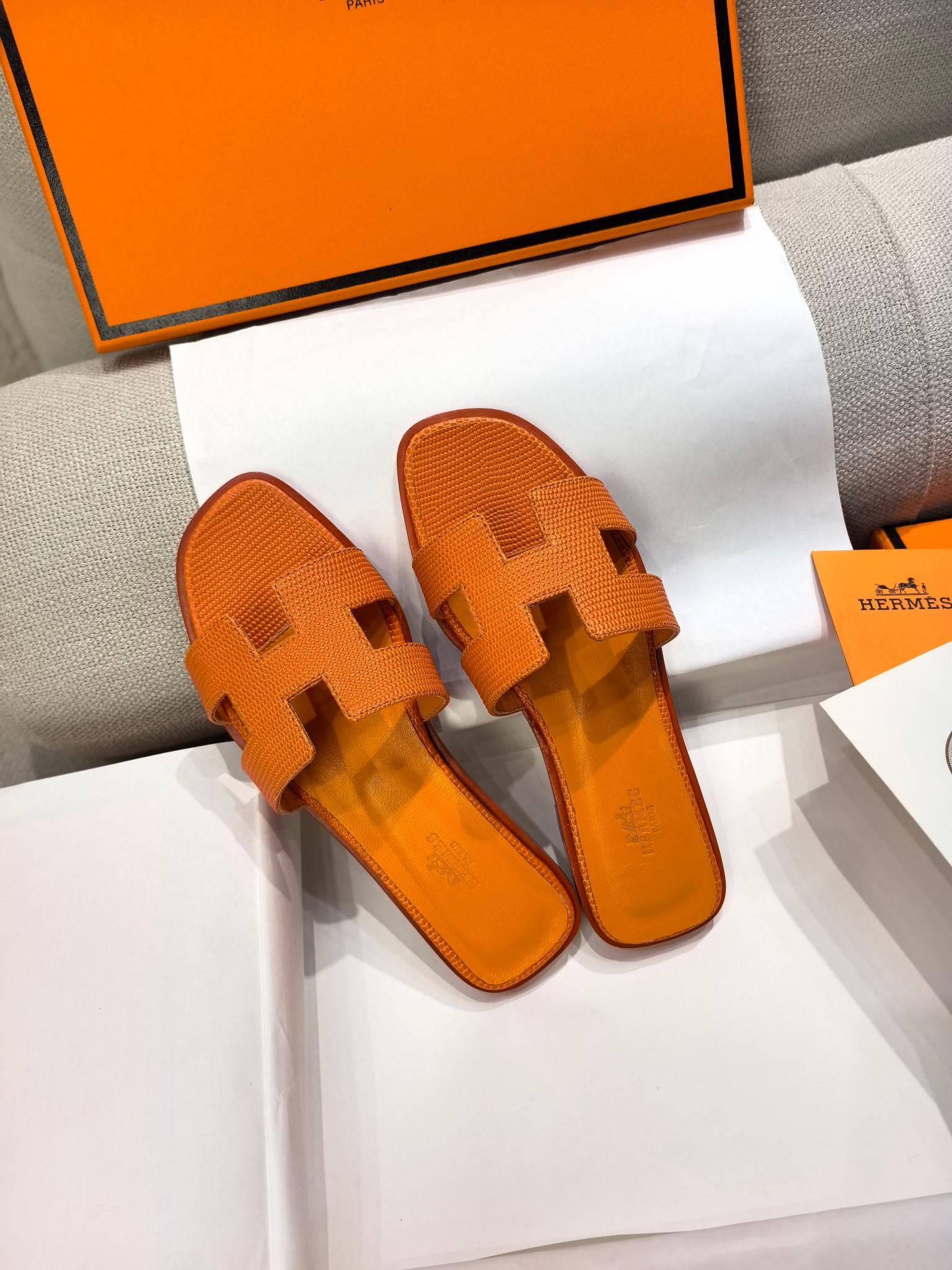 HERMES 01779