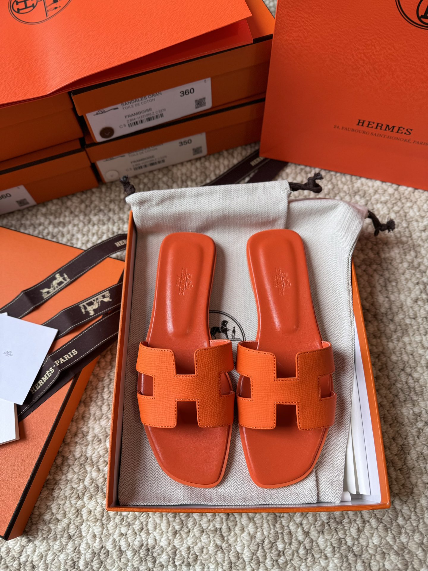 HERMES 01799