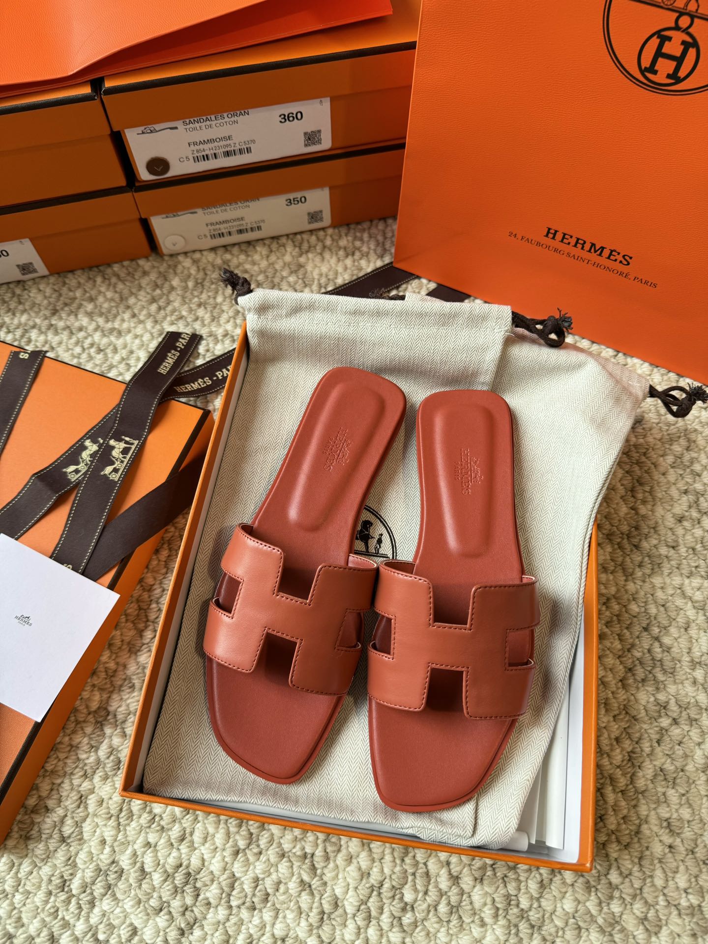 HERMES 01889