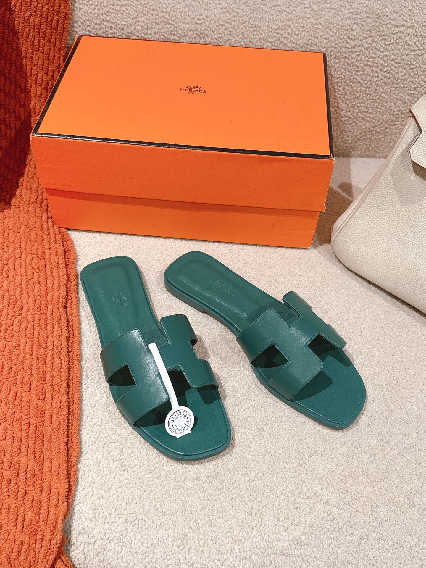 HERMES 02099