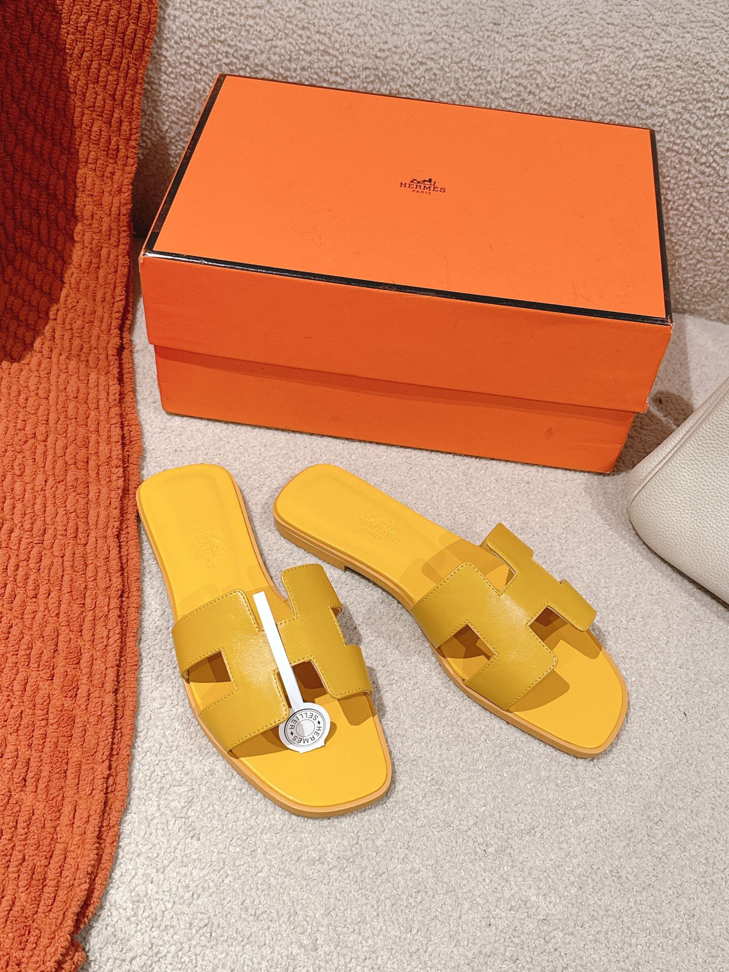 HERMES 02169