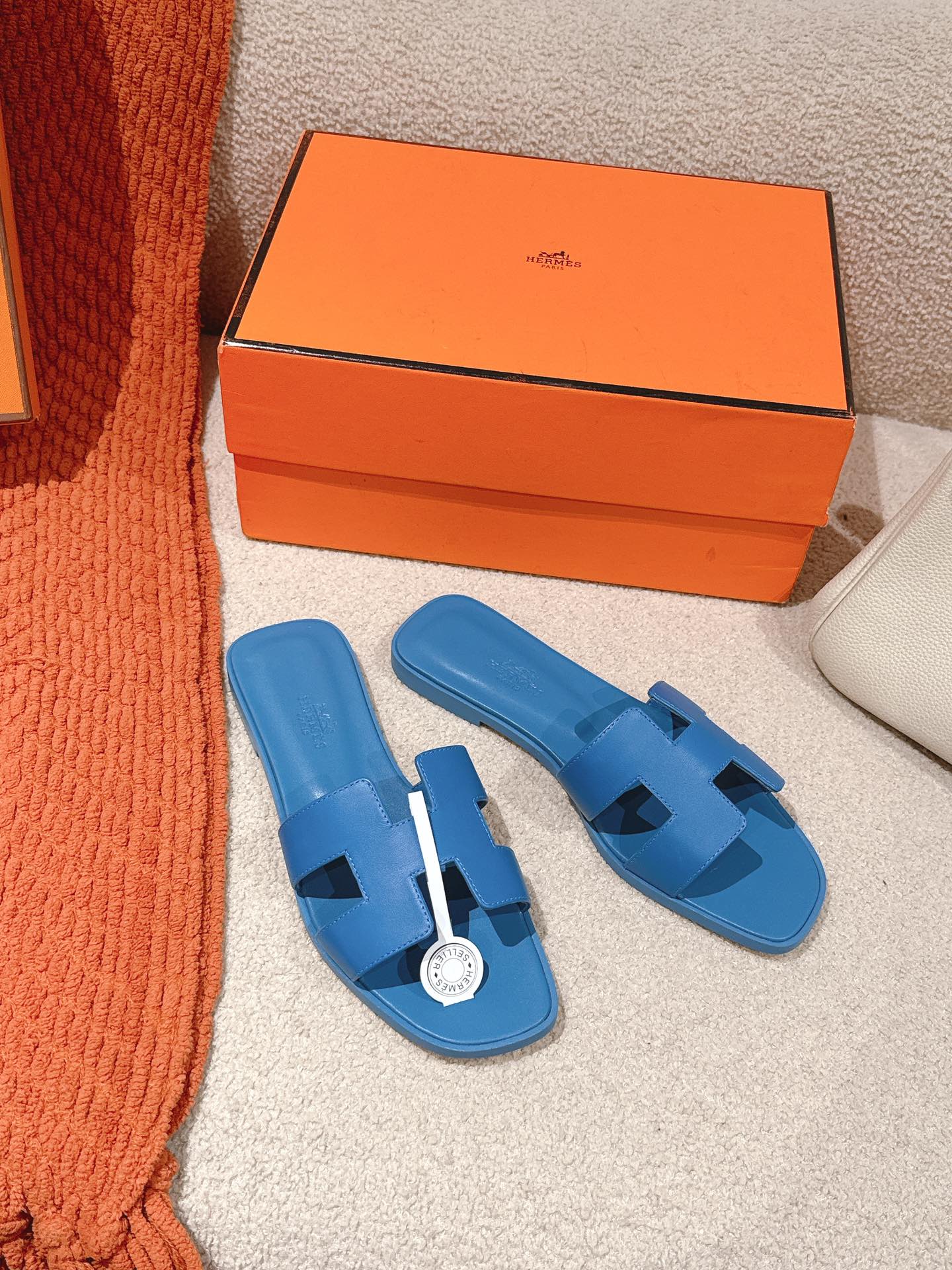 HERMES 02179