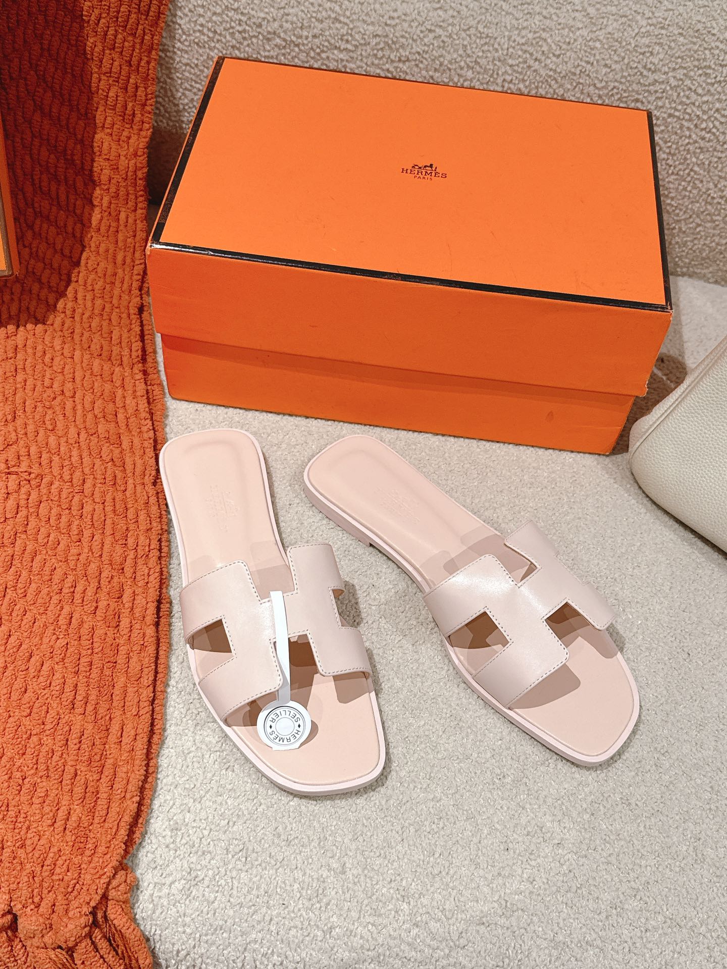 HERMES 02219