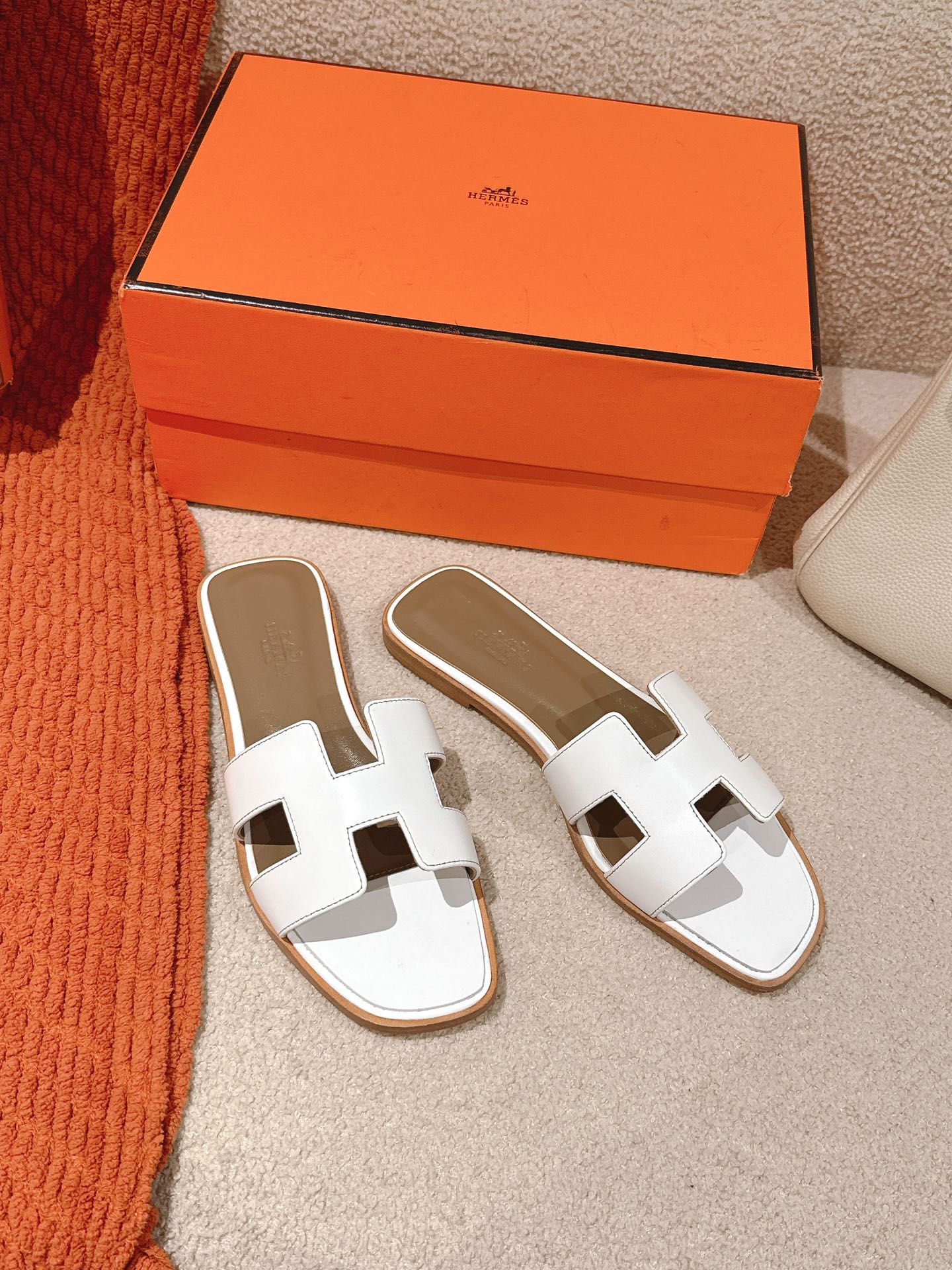 HERMES 02239