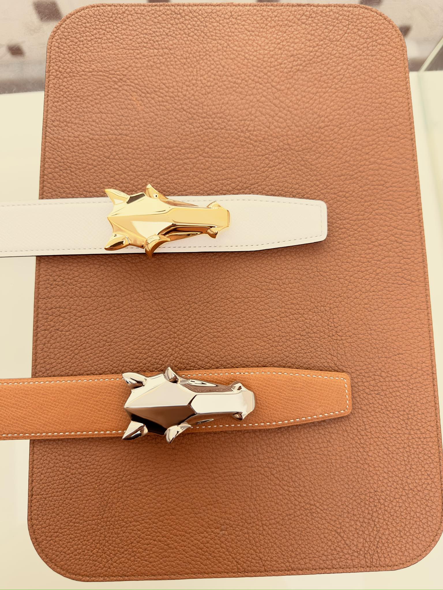 HERMES 0229