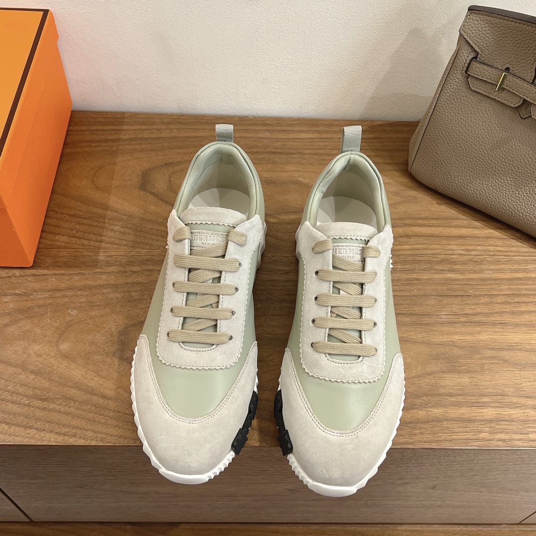 HERMES 02359