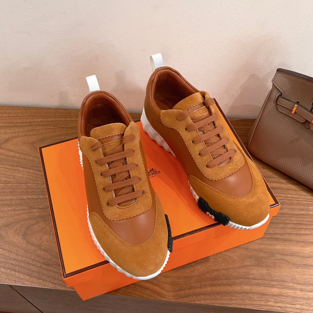 HERMES 02379