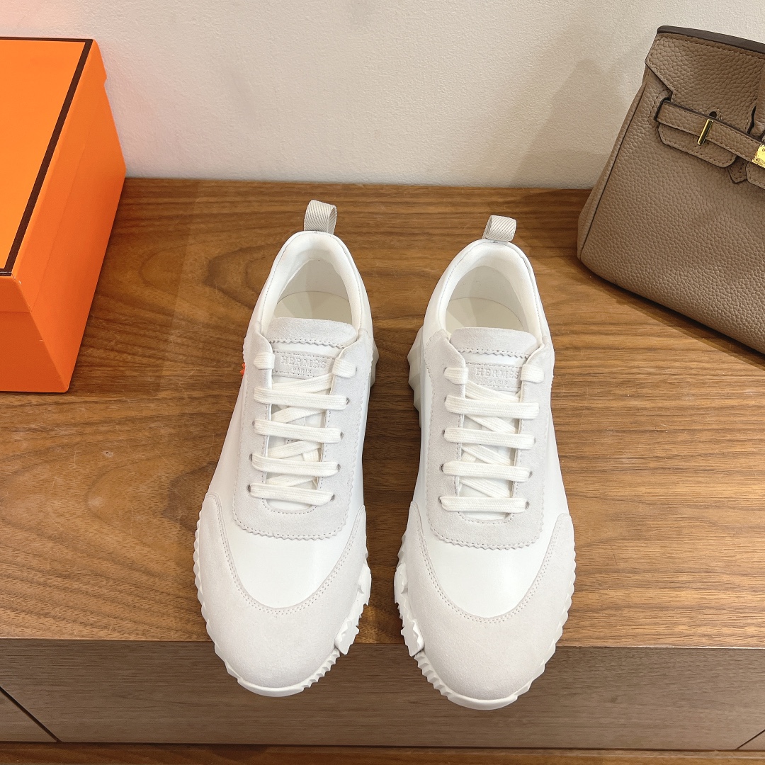 HERMES 02389