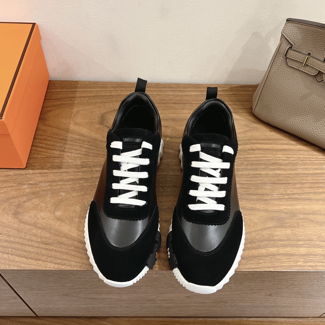 HERMES 02439
