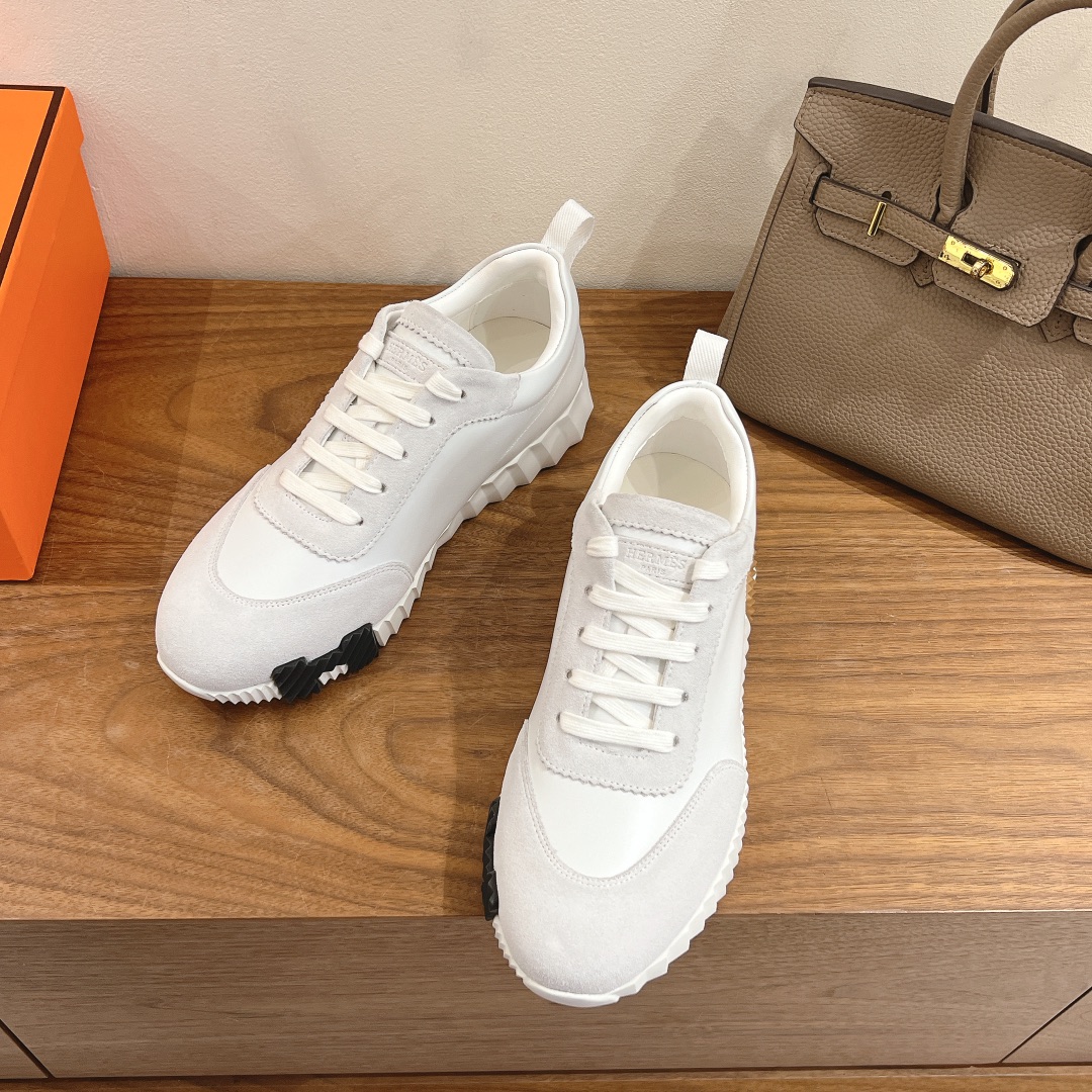 HERMES 02479