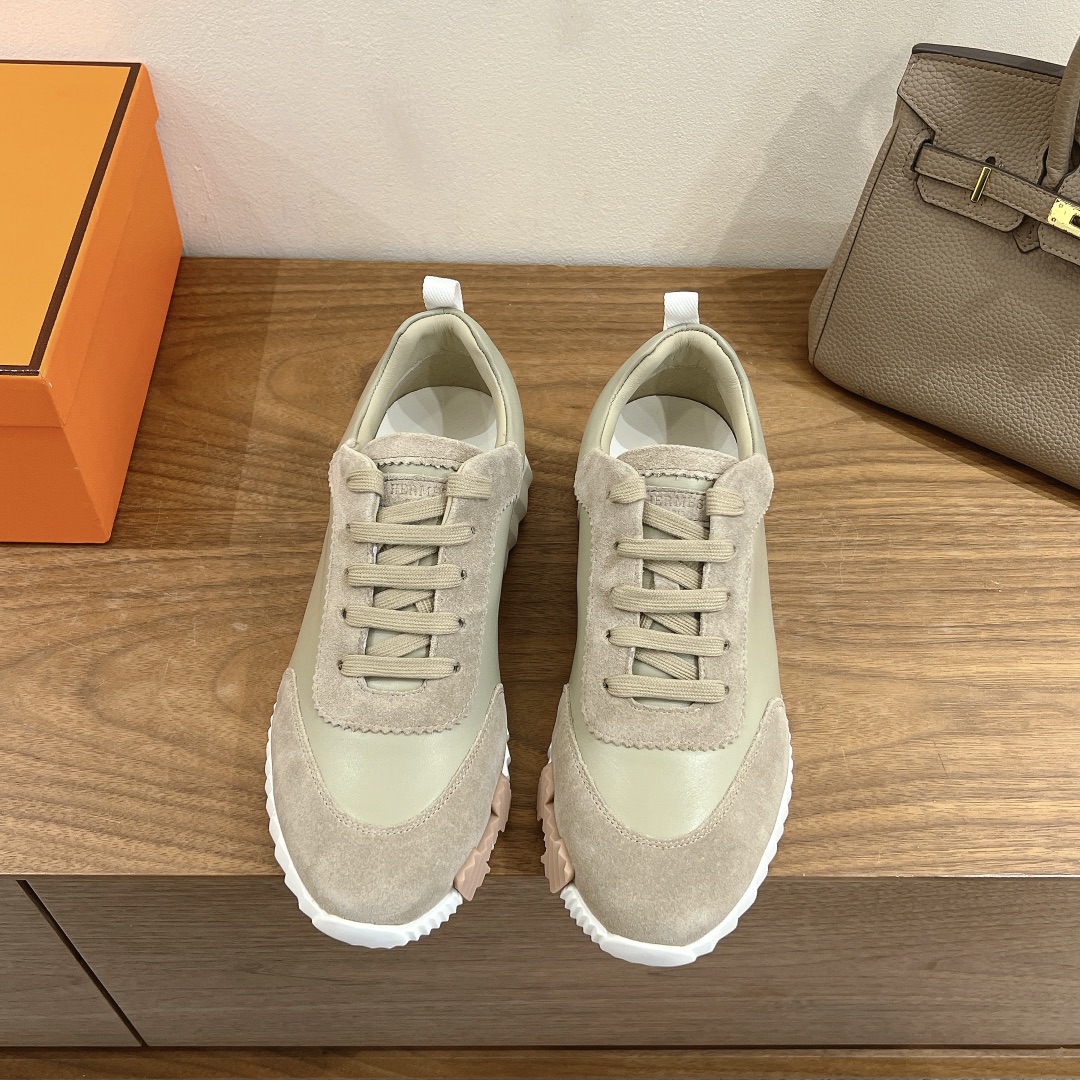 HERMES 02499
