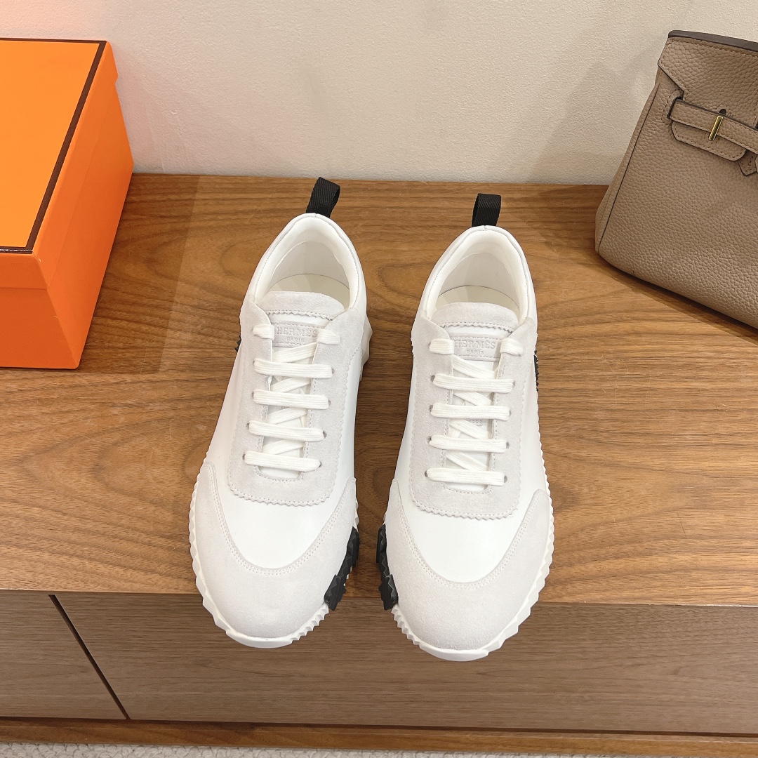 HERMES 02529
