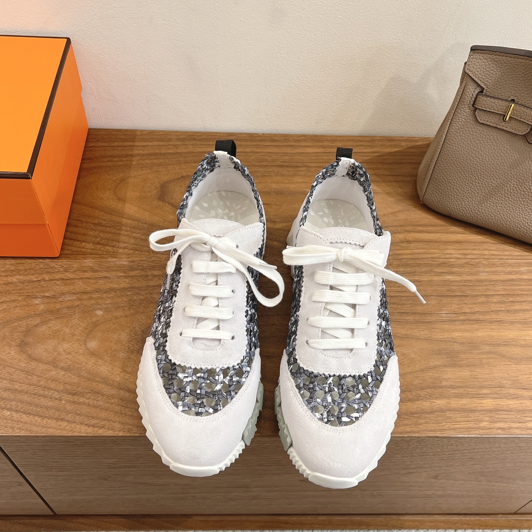 HERMES 02589