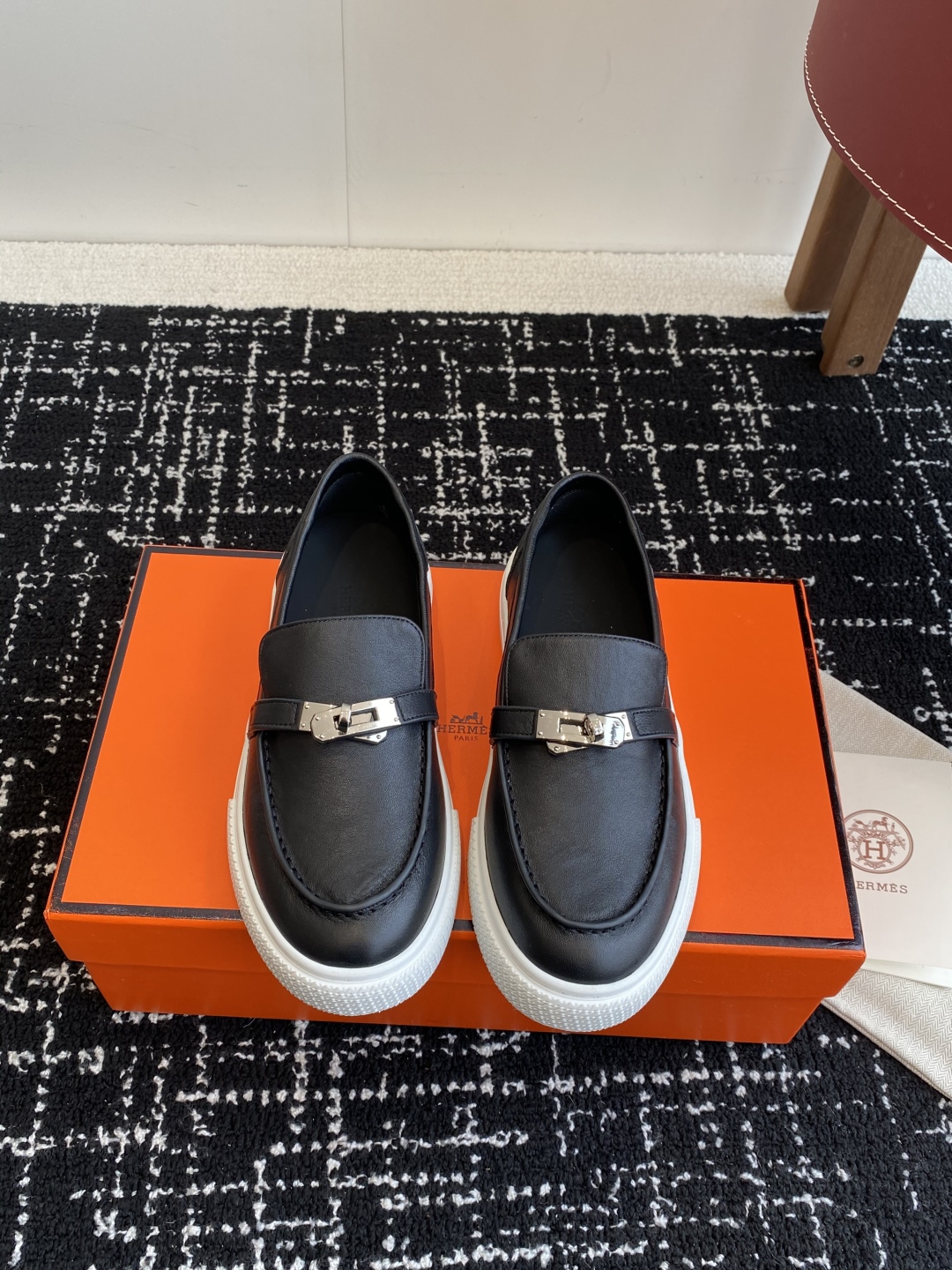 HERMES 02719