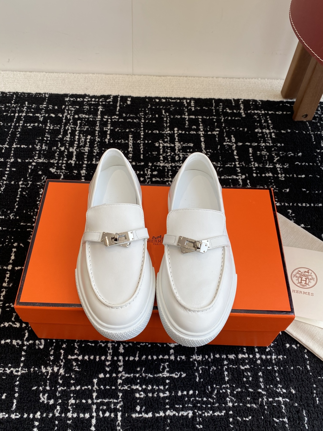 HERMES 02749