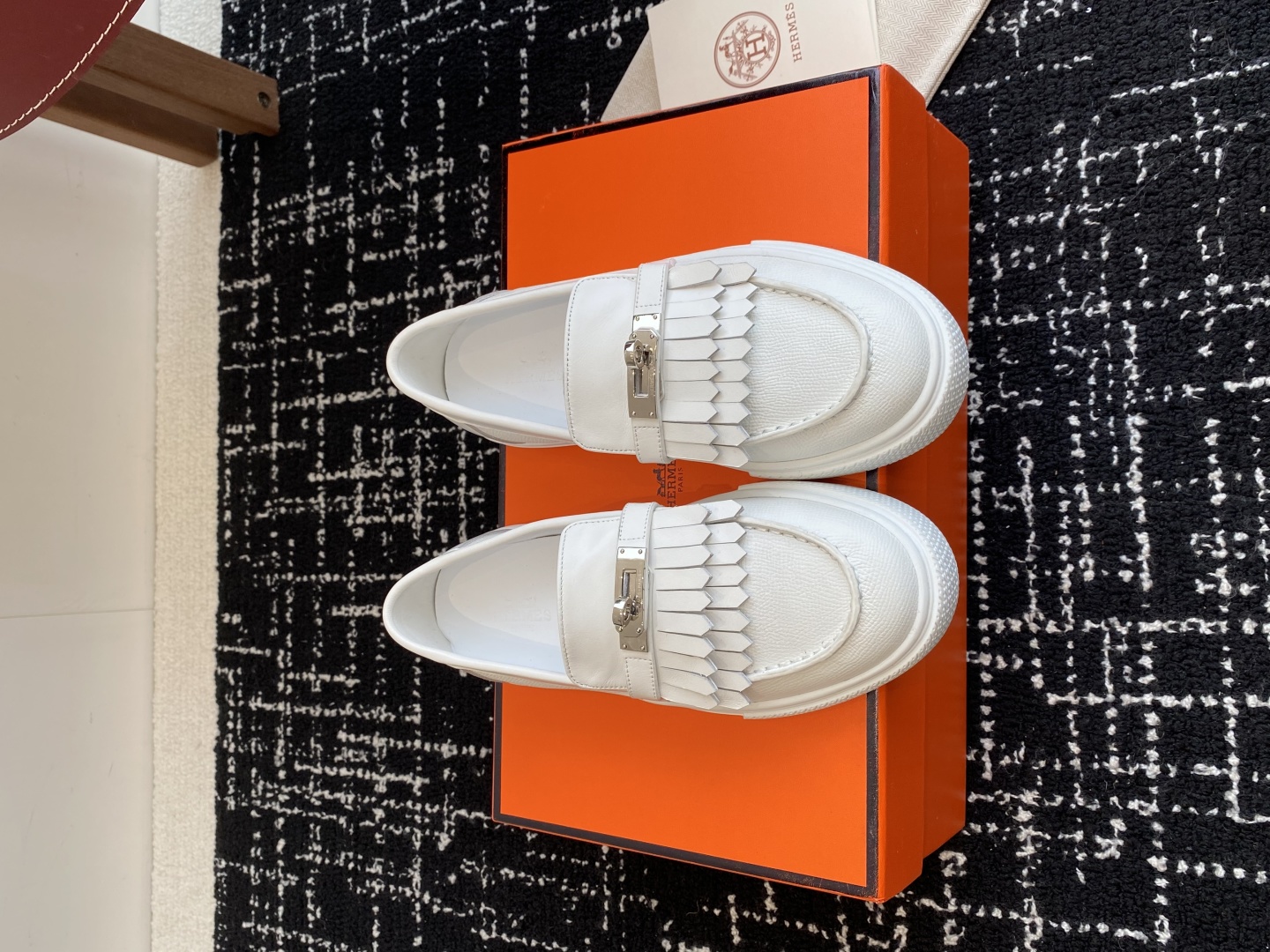 HERMES 02829