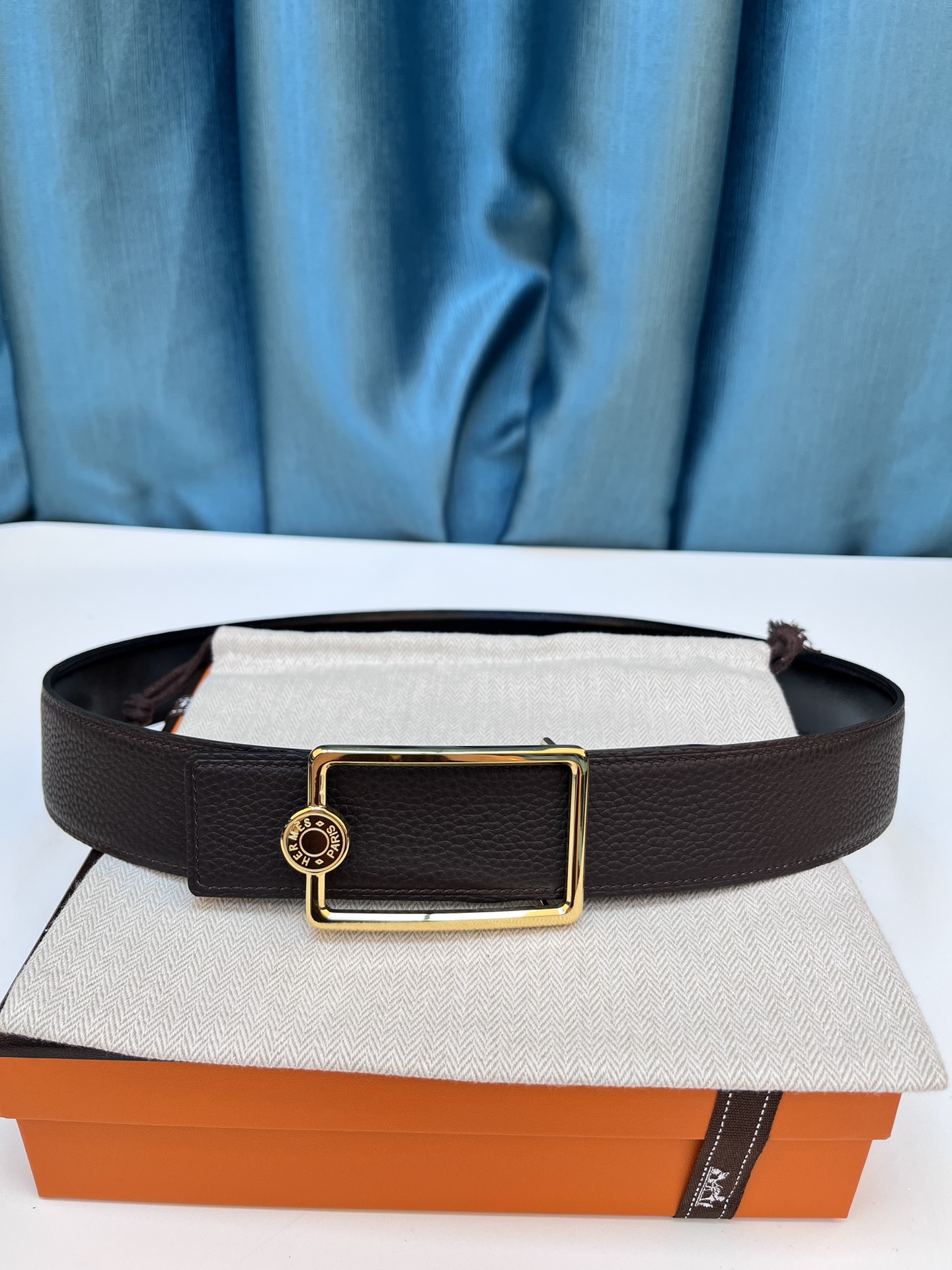 HERMES  0409