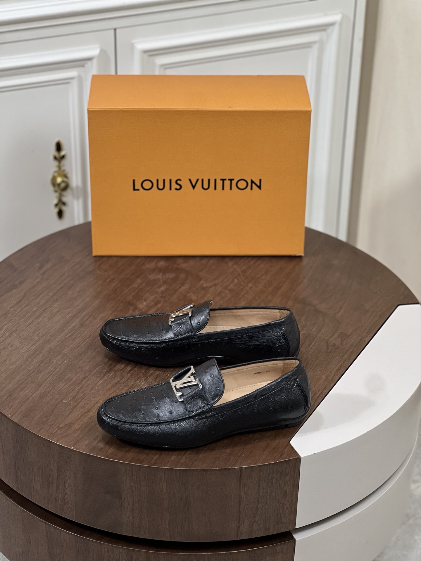 LV 00009