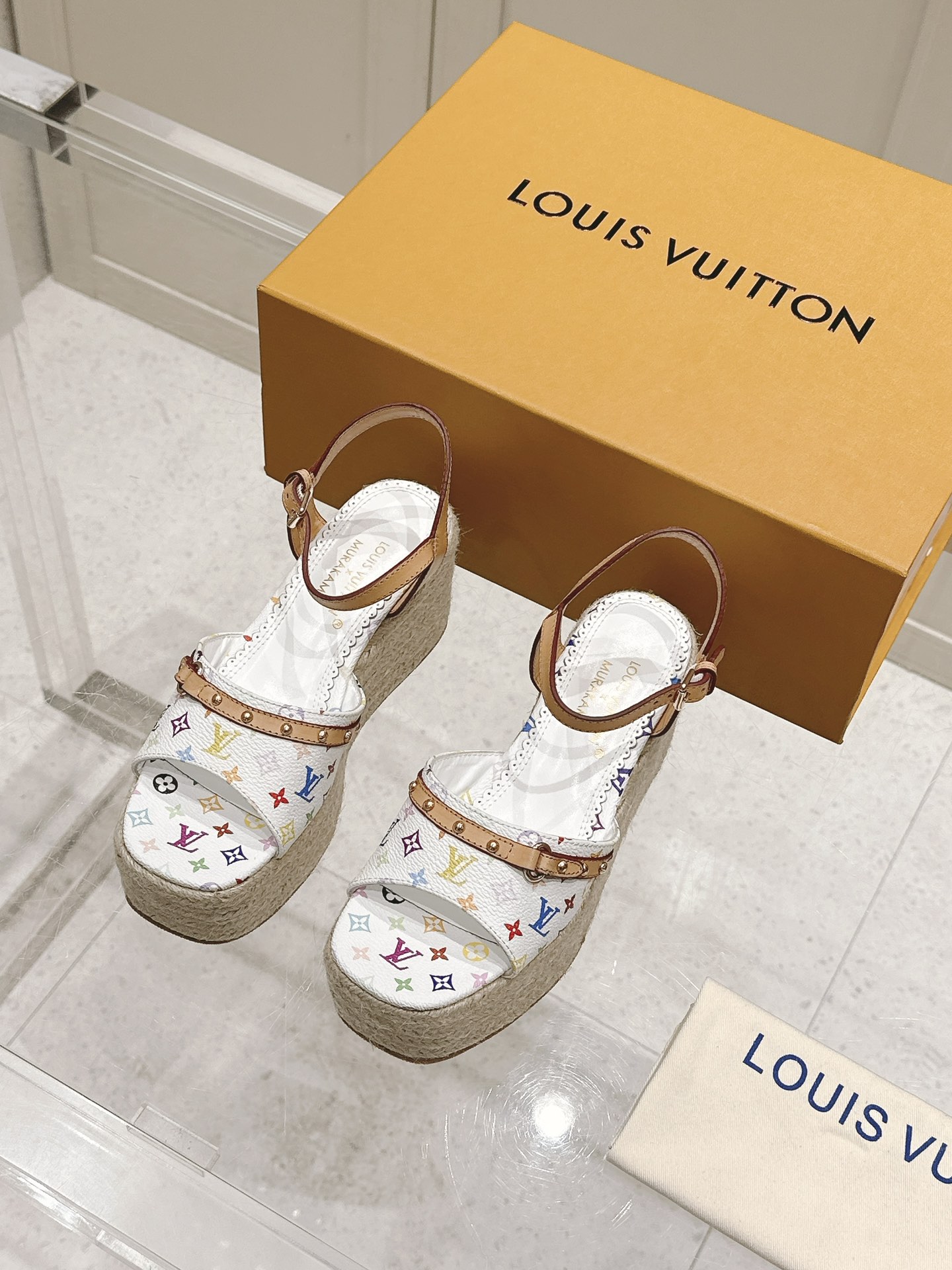 LV 00009