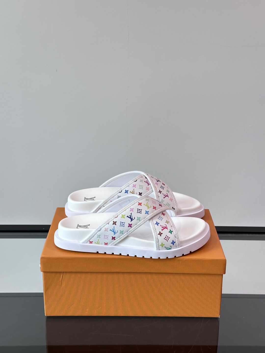 LV  00019
