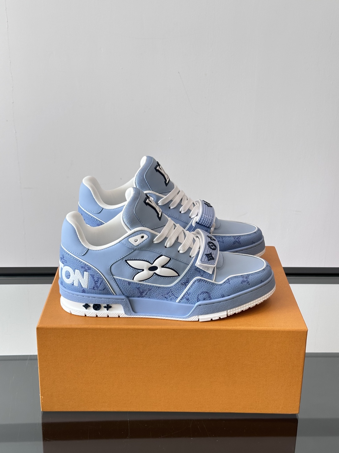 LV 00029