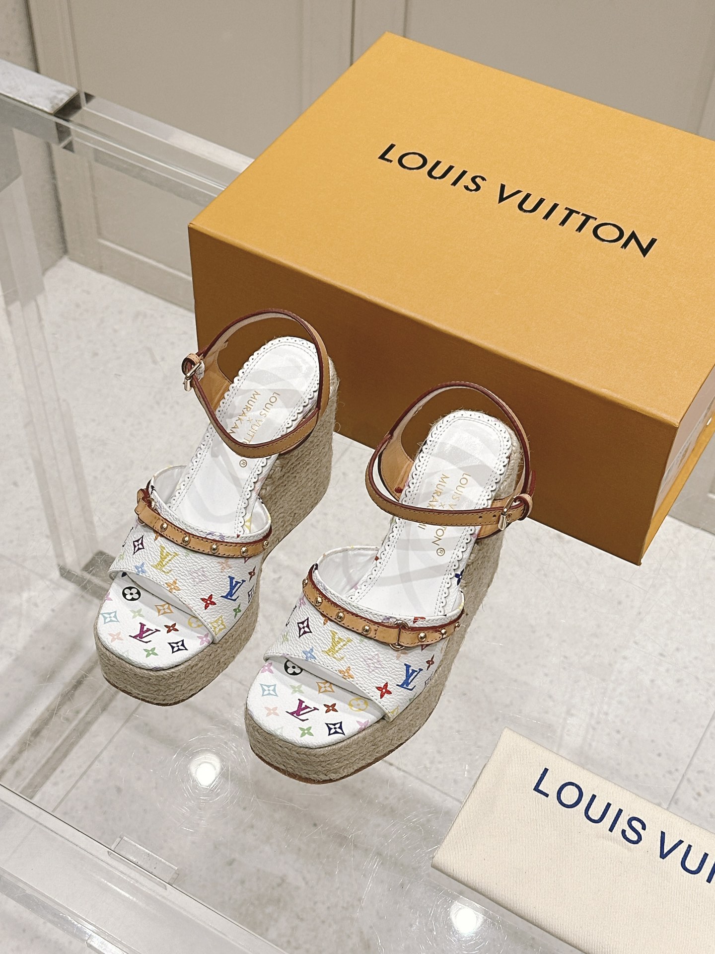 LV 00029