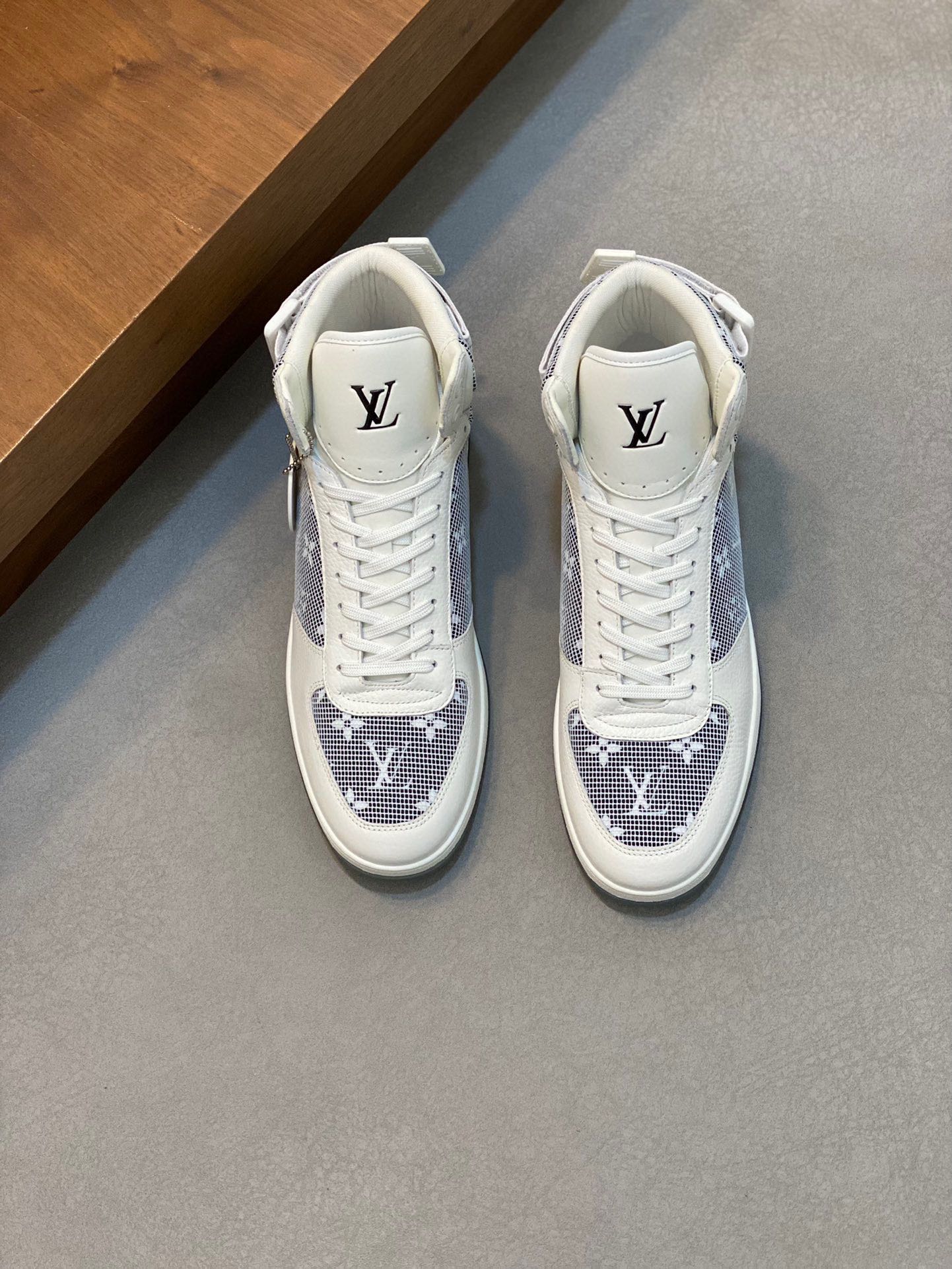 LV 00059