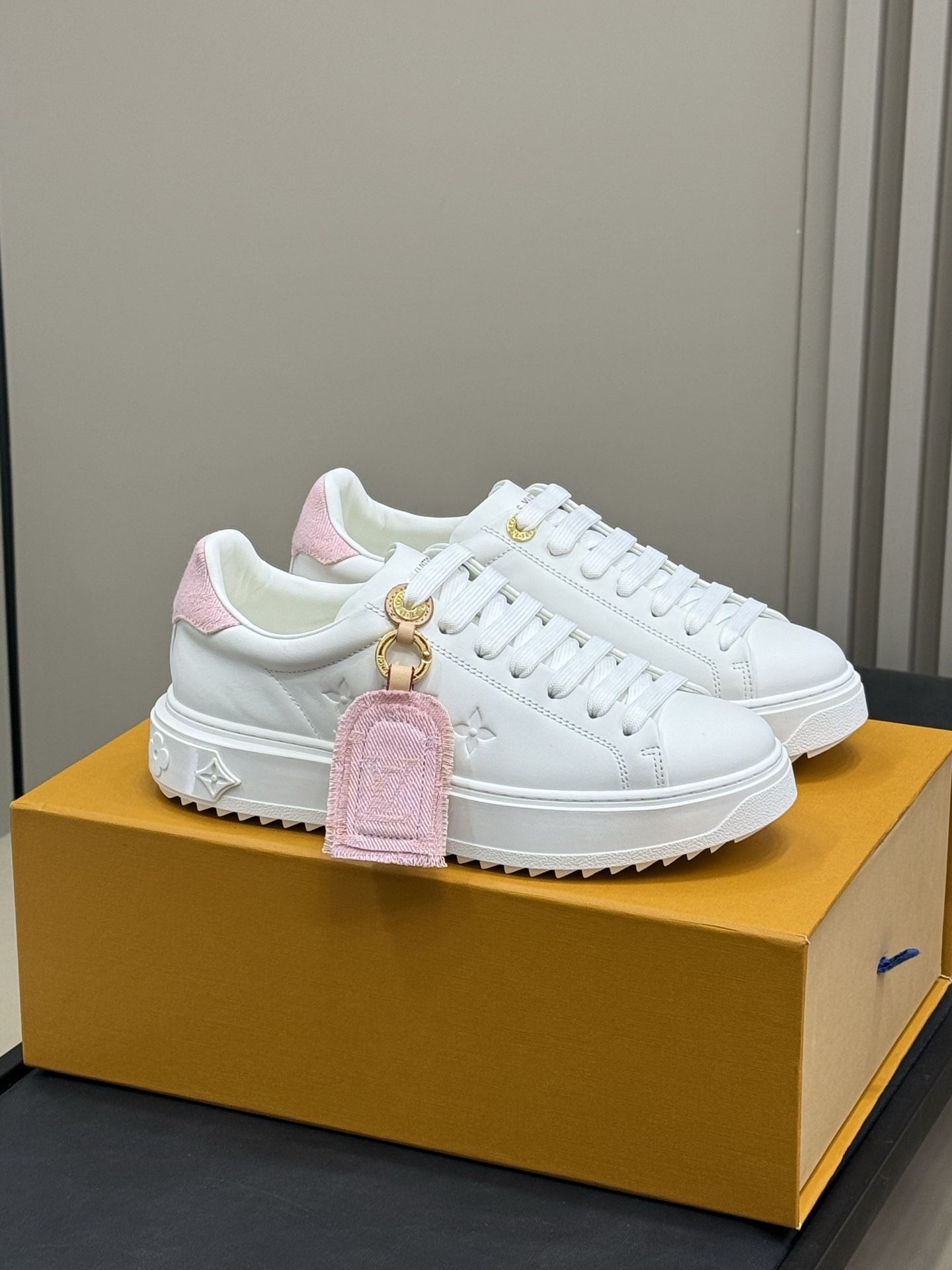 LV 00109