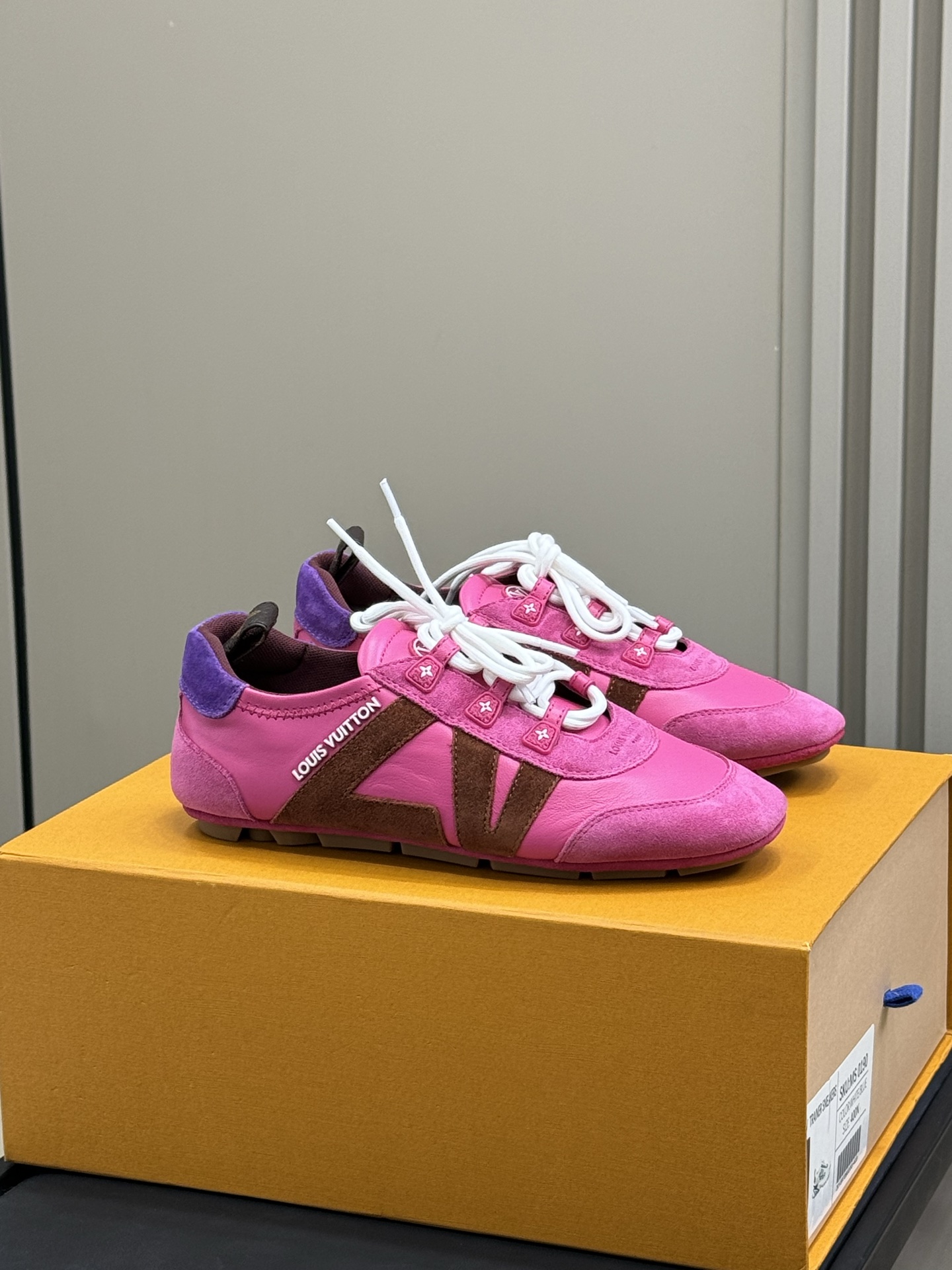 LV 00129