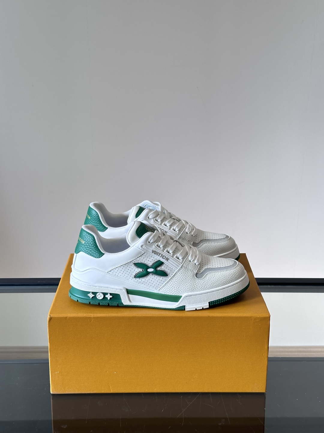 LV  00159