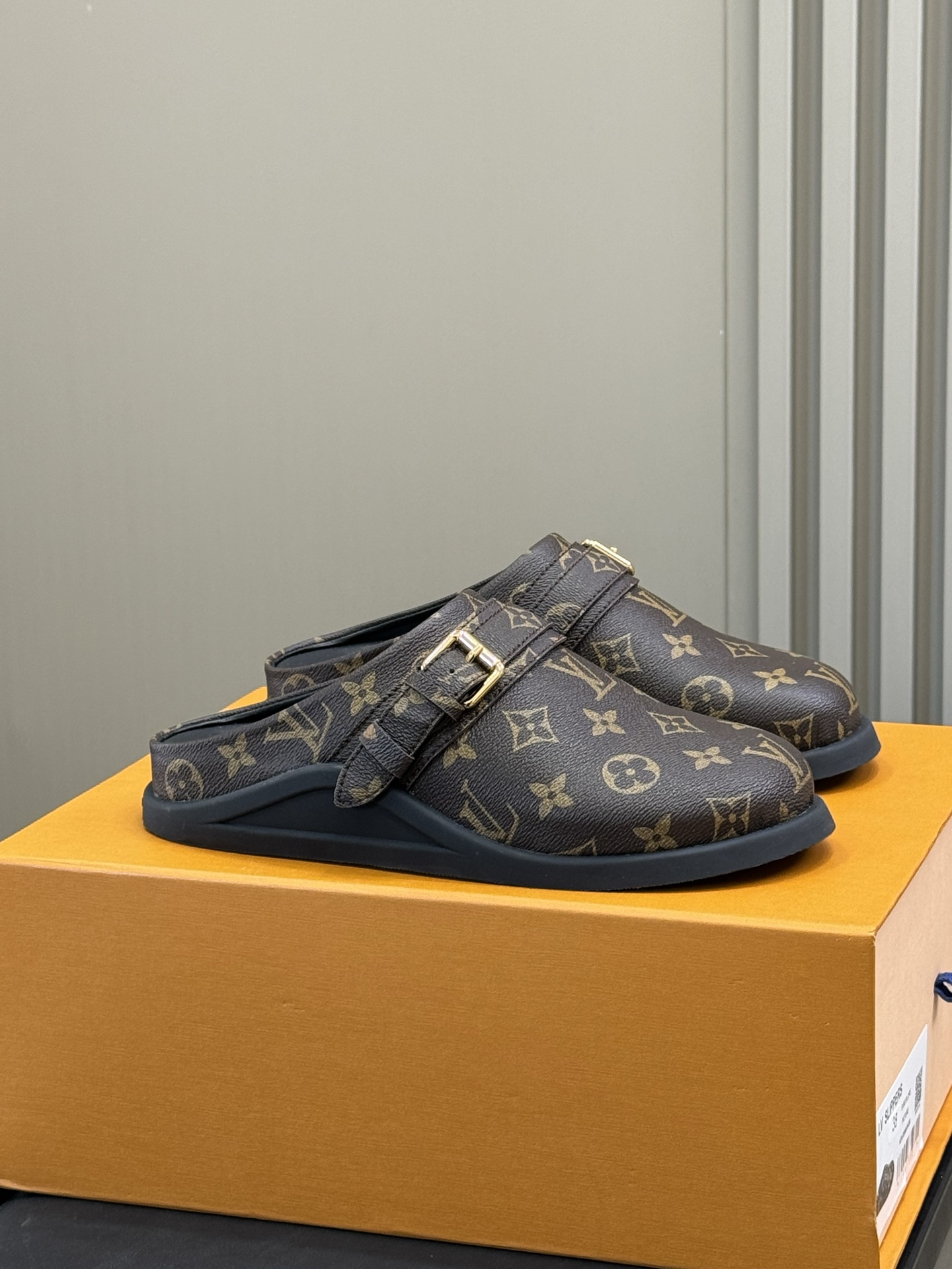 LV 00199
