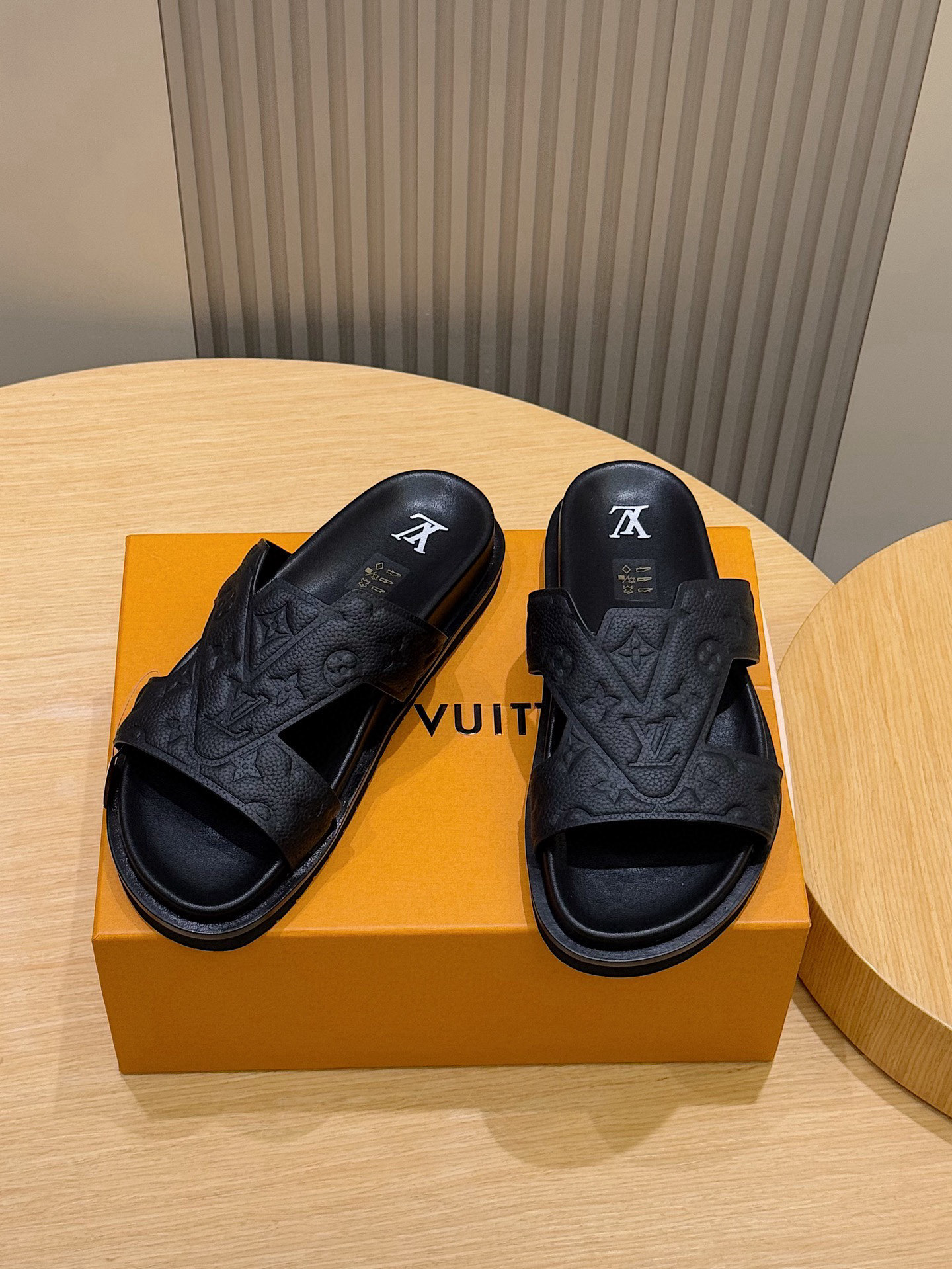 LV 00346